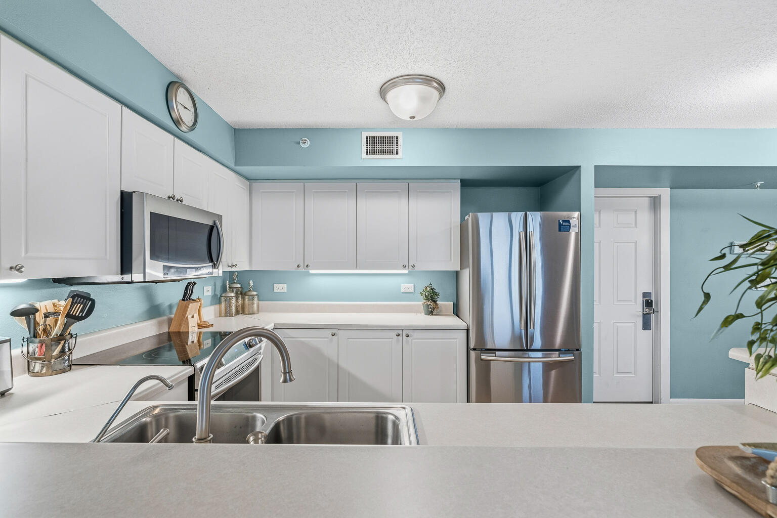 DUNE POINTE CONDO - Residential