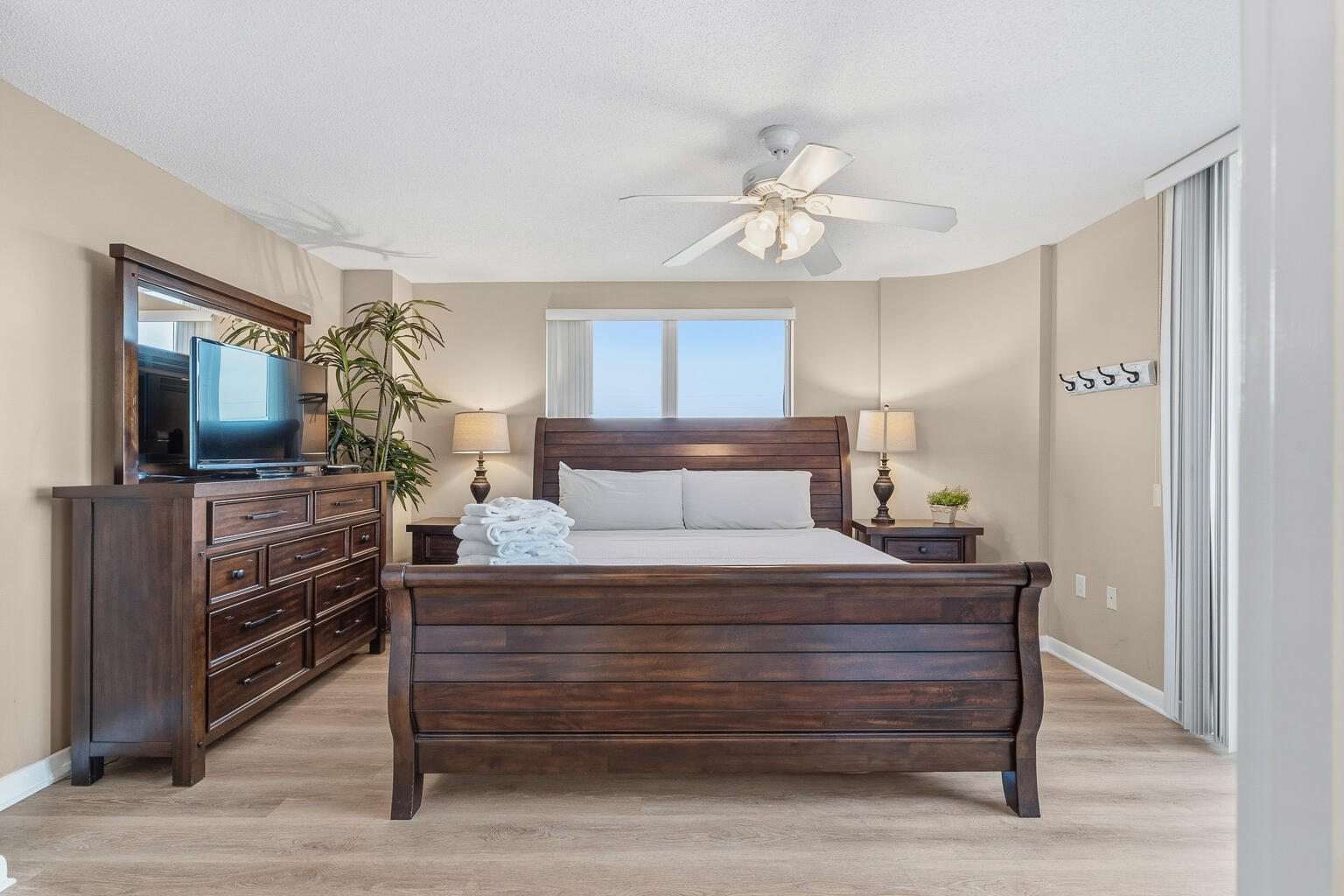 DUNE POINTE CONDO - Residential