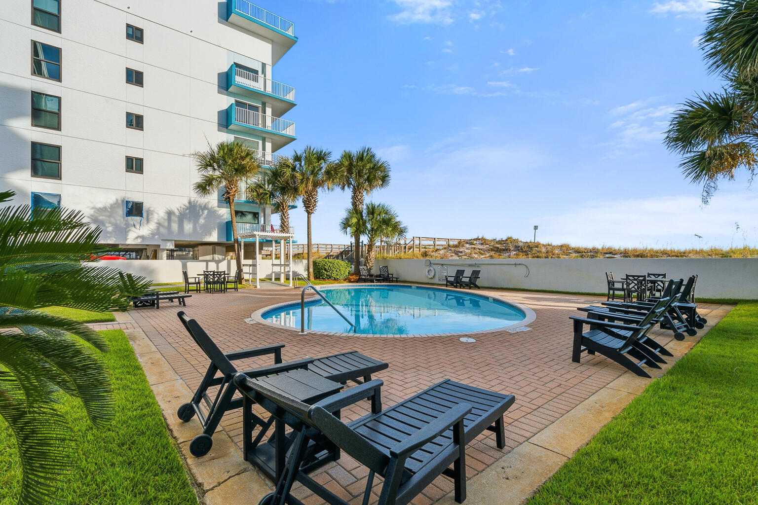 DUNE POINTE CONDO - Residential