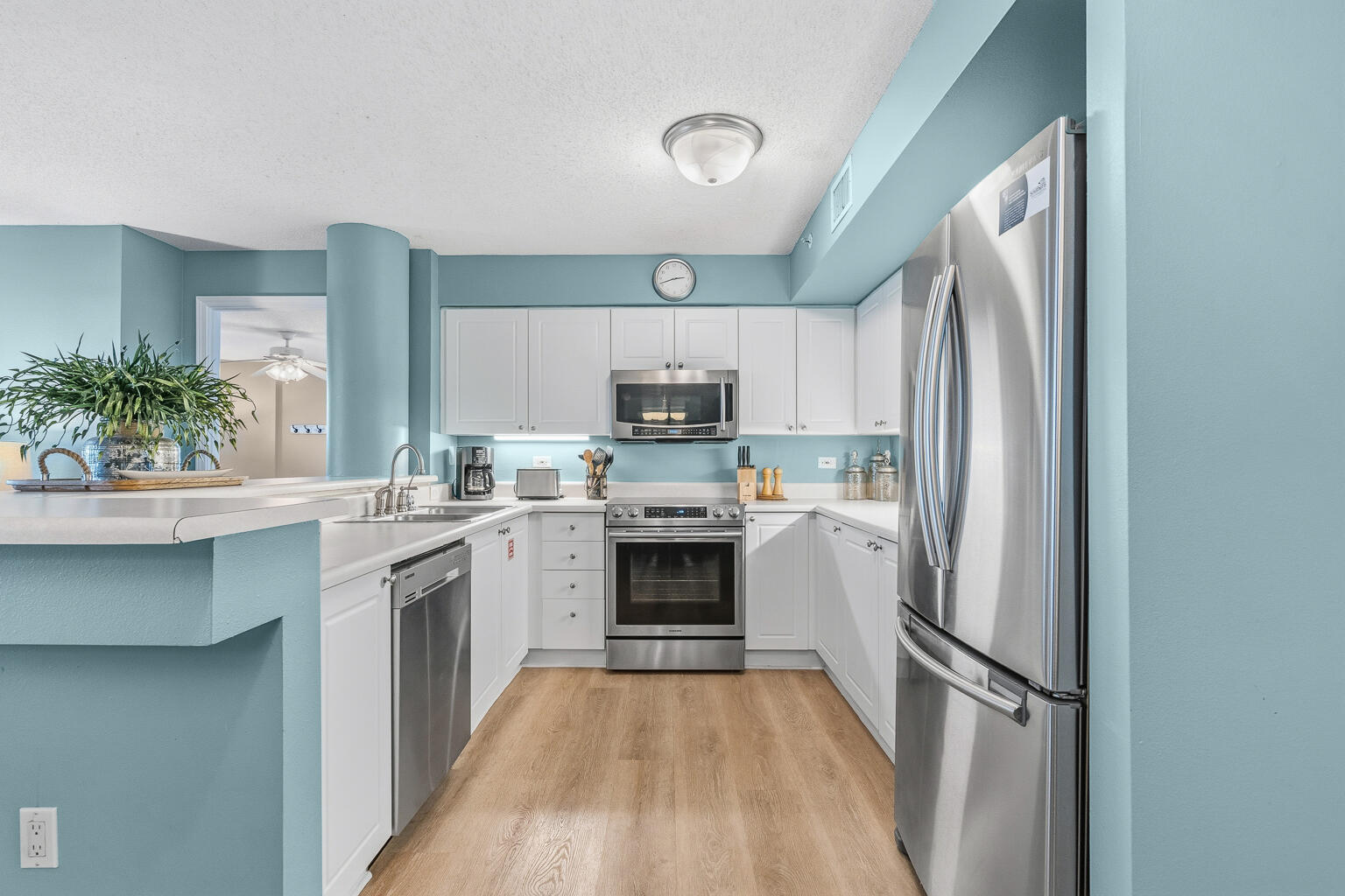 DUNE POINTE CONDO - Residential