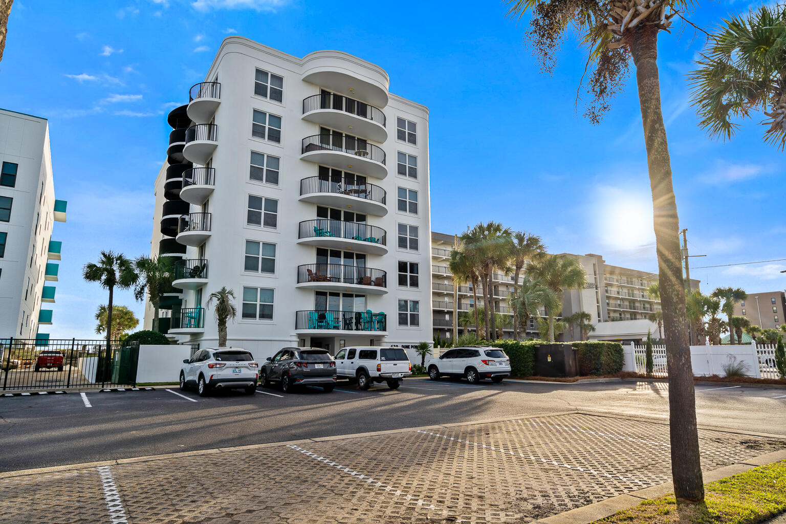 DUNE POINTE CONDO - Residential