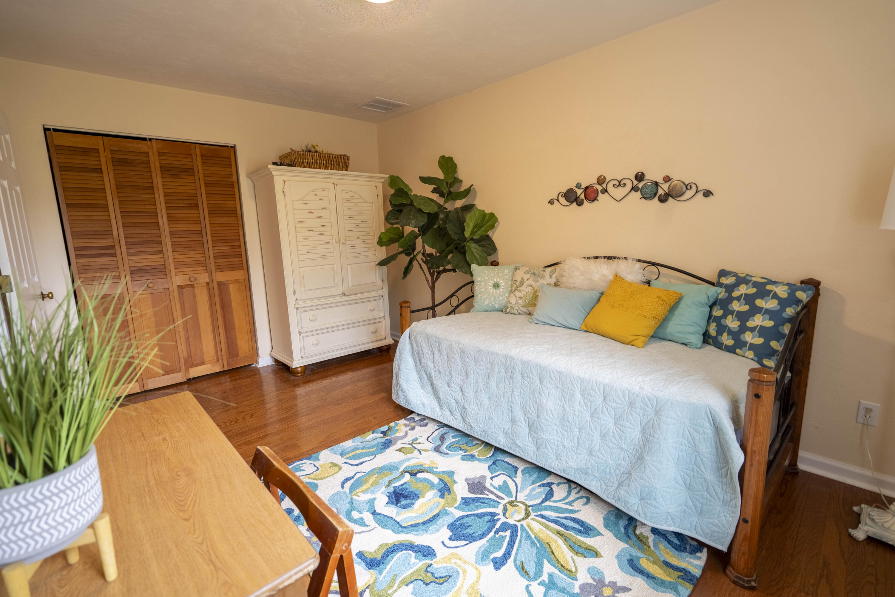 WINDWOOD HILLS UNREC - Residential