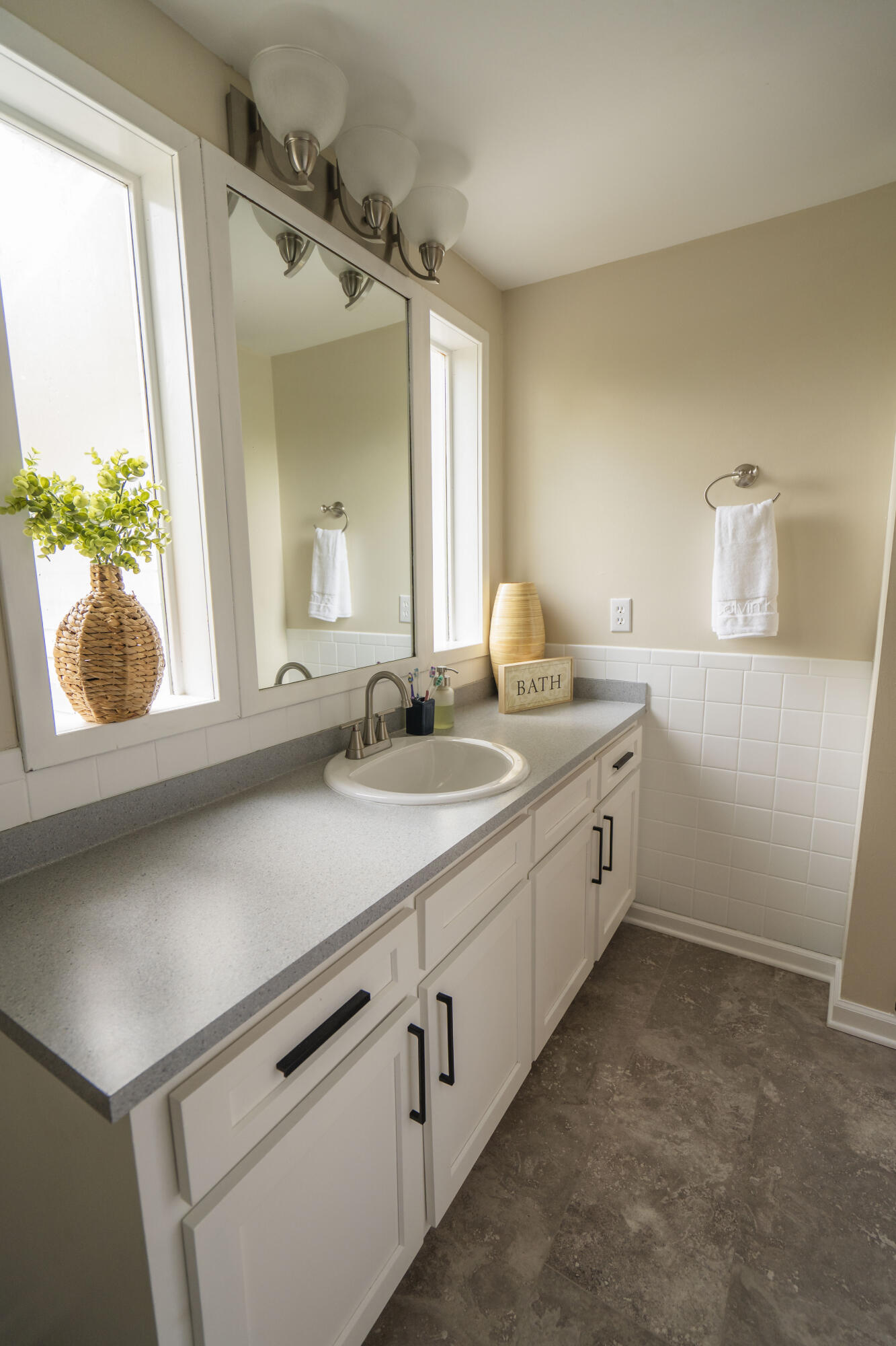 WINDWOOD HILLS UNREC - Residential