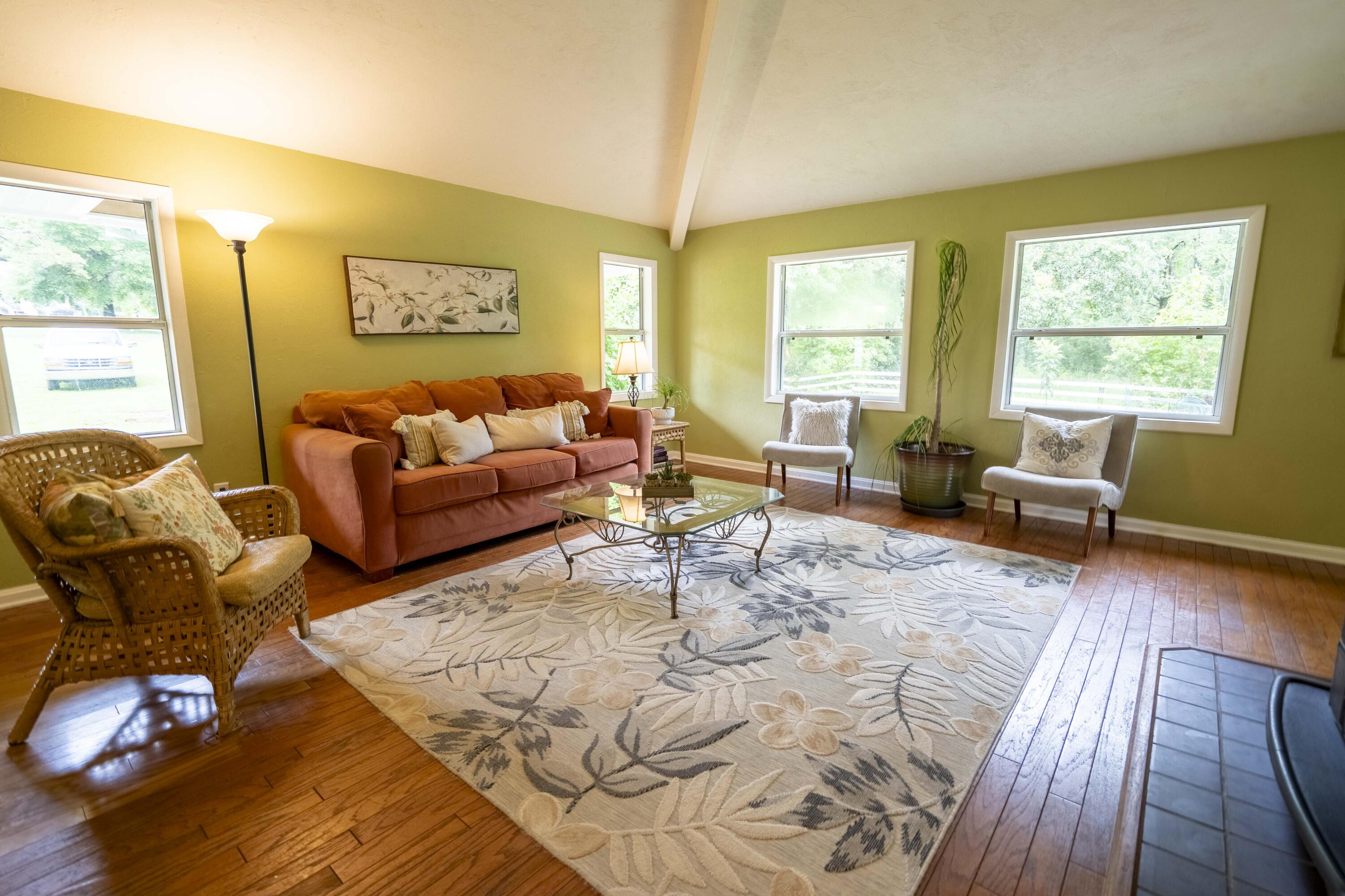 WINDWOOD HILLS UNREC - Residential