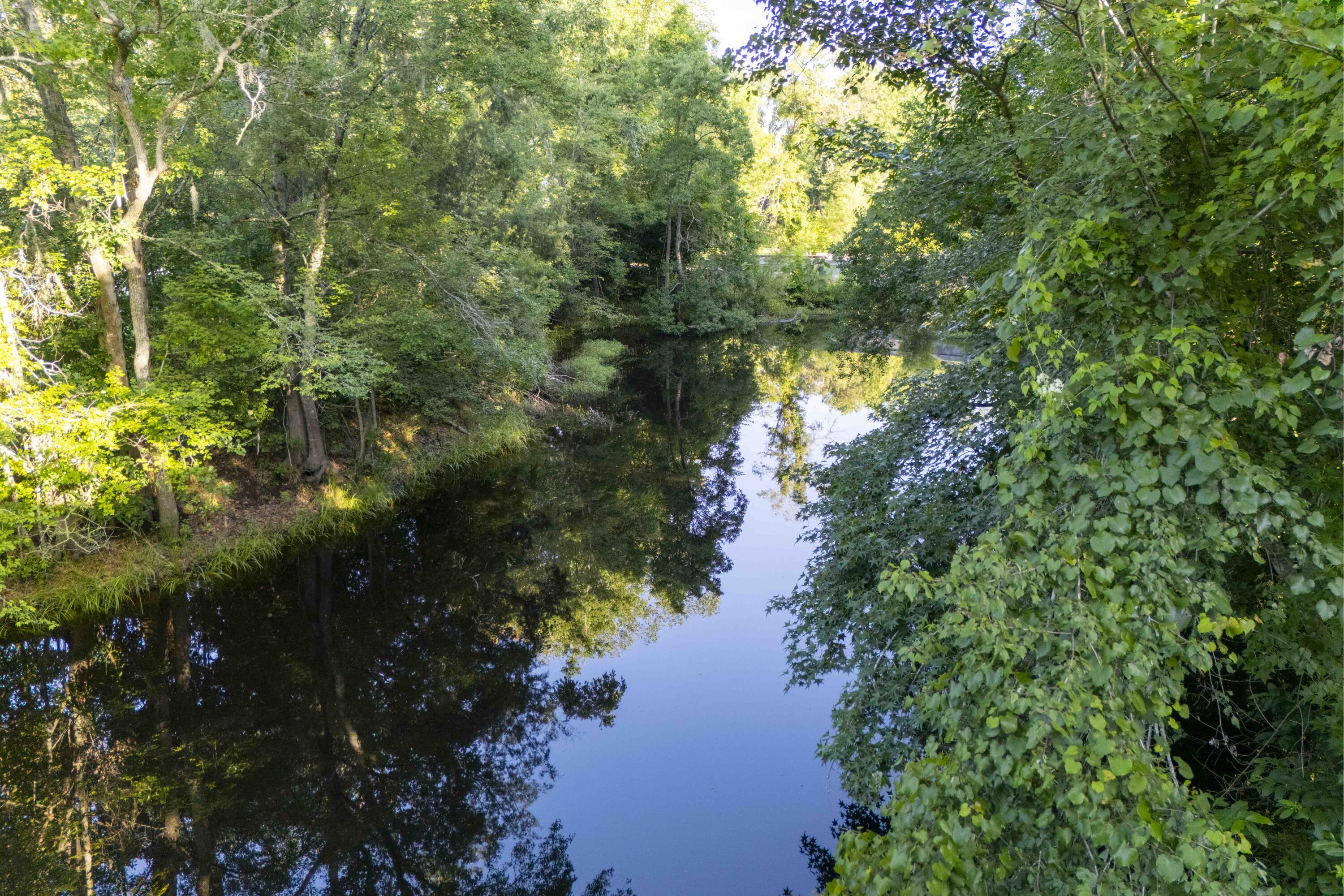 WINDWOOD HILLS UNREC - Residential