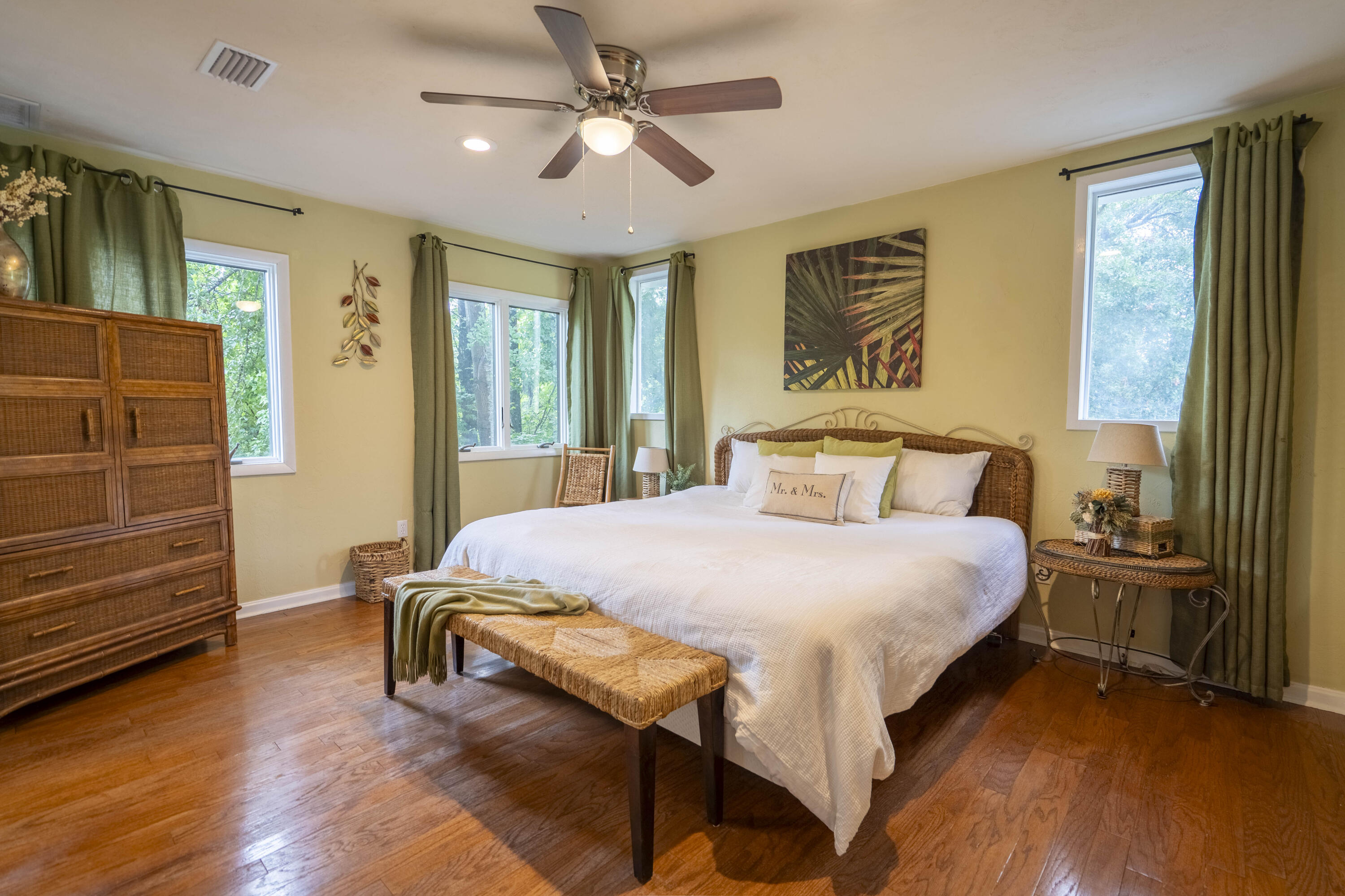 WINDWOOD HILLS UNREC - Residential