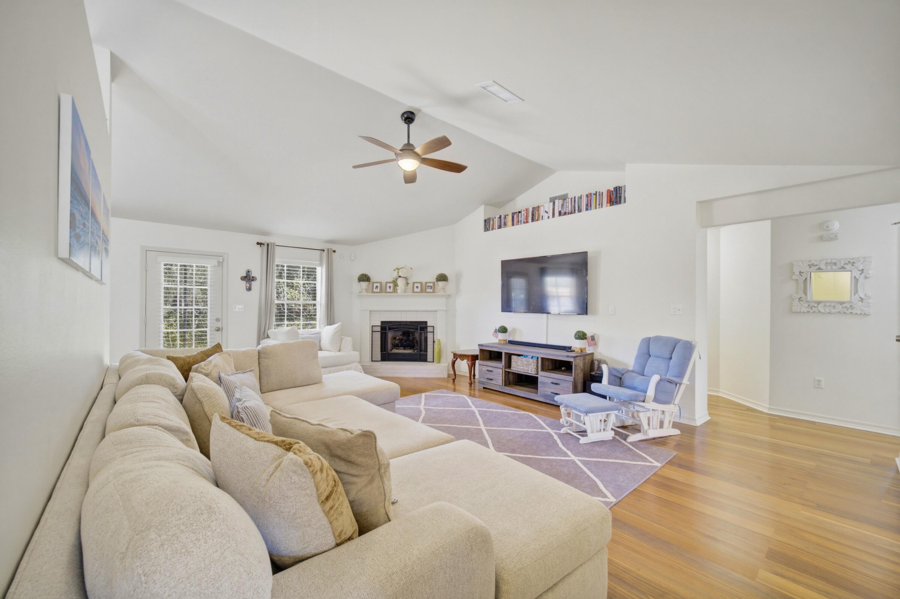 HIDDEN PINES S/D - Residential