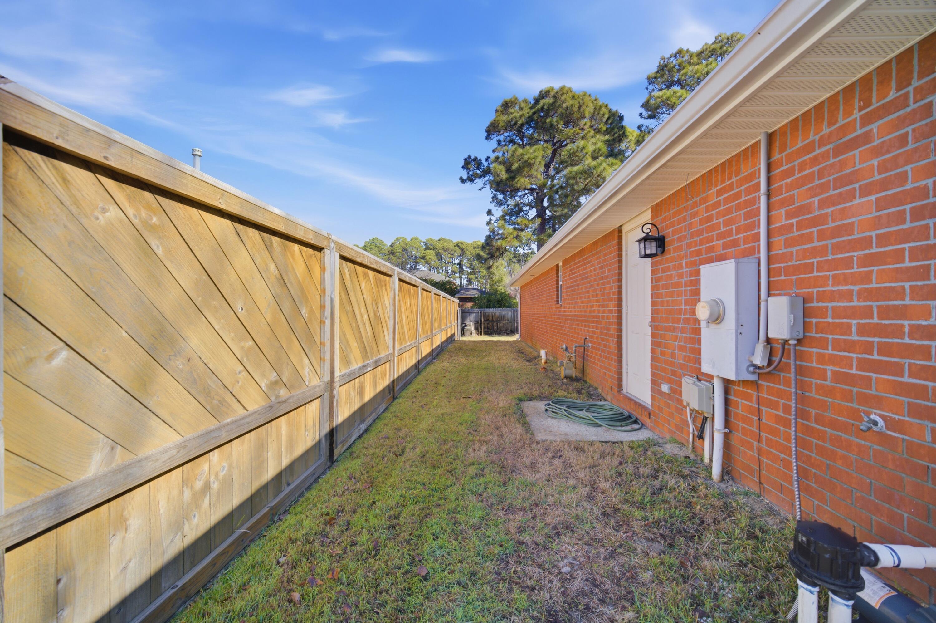 HIDDEN PINES S/D - Residential