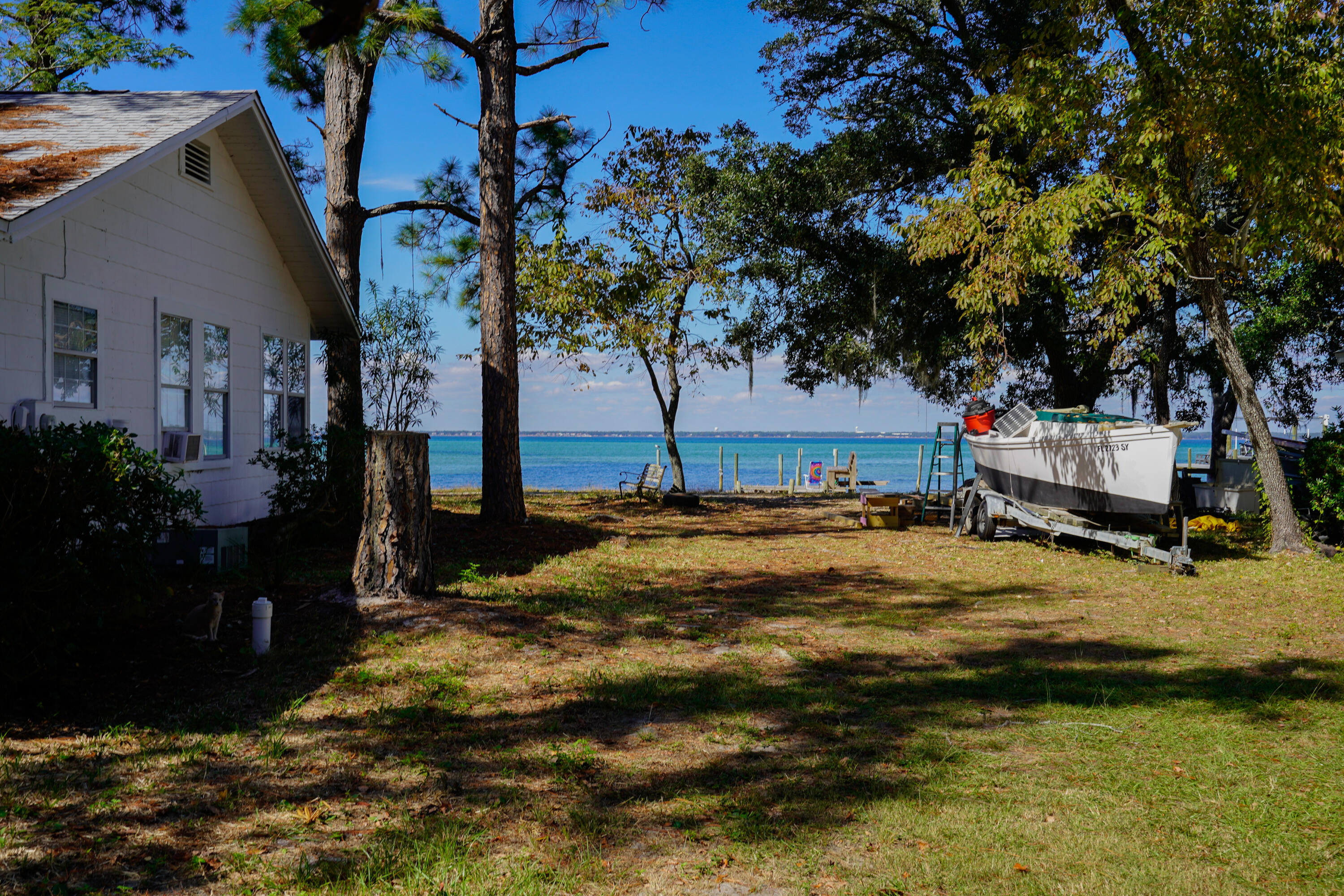 DESTIN - Land