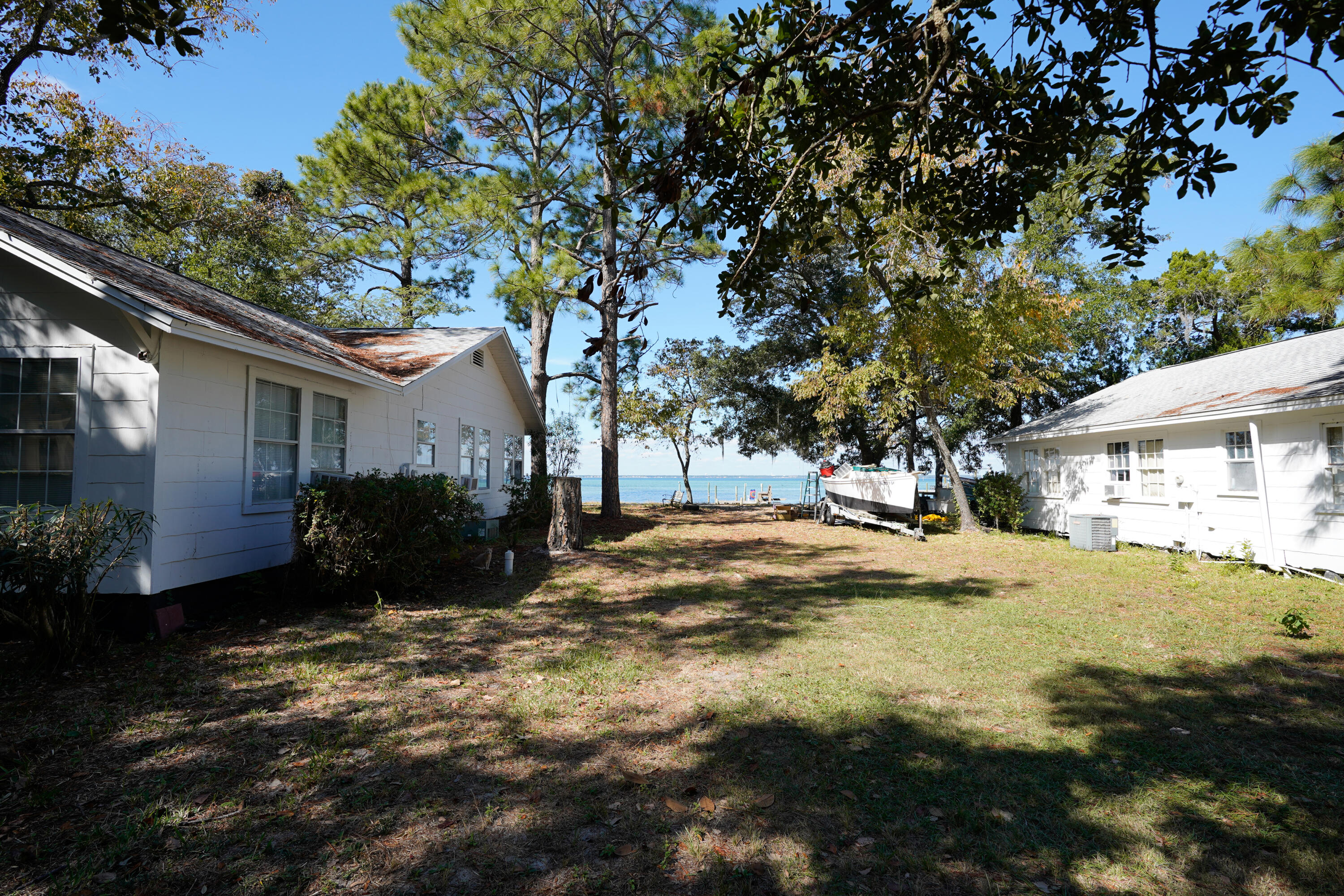 DESTIN - Land