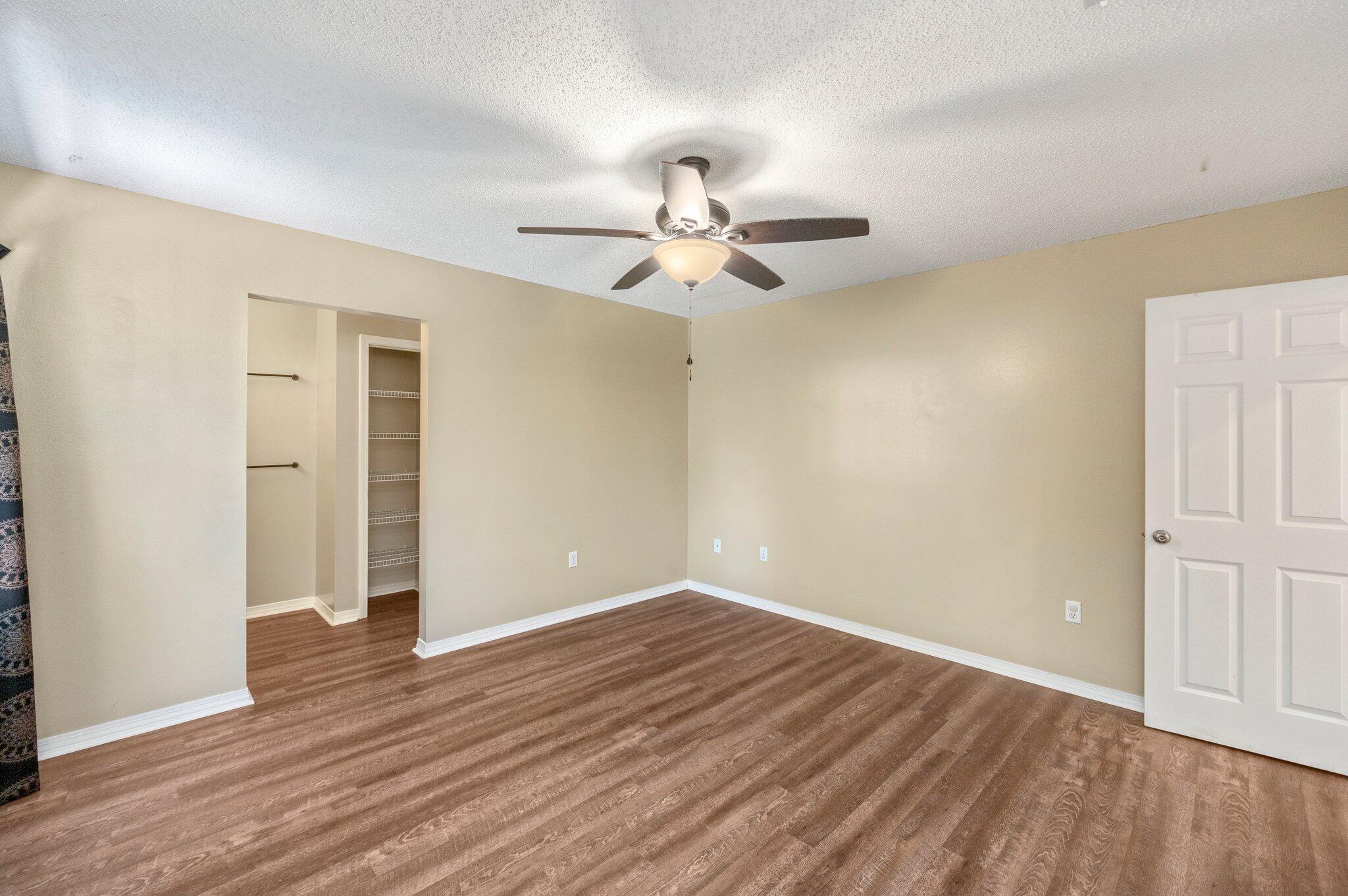 PINNACLE POINT - Residential Lease