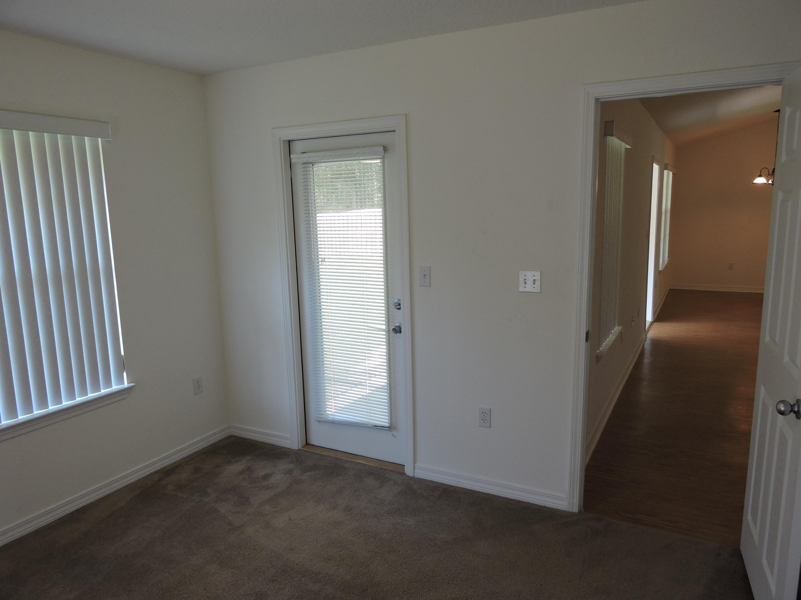 LEE FARMS PH I LOT 19 BLK A - Residential Lease