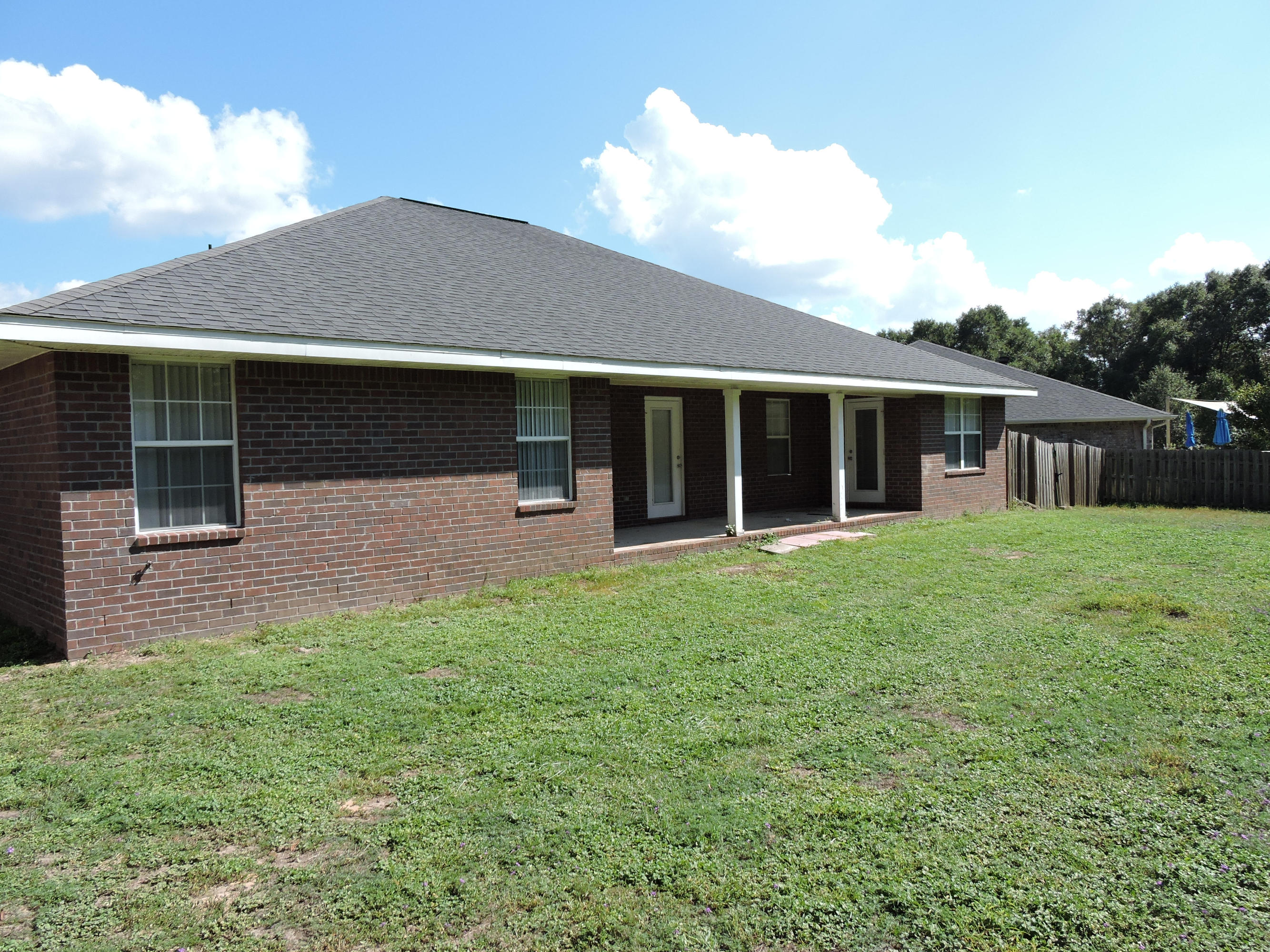 LEE FARMS PH I LOT 19 BLK A - Residential Lease