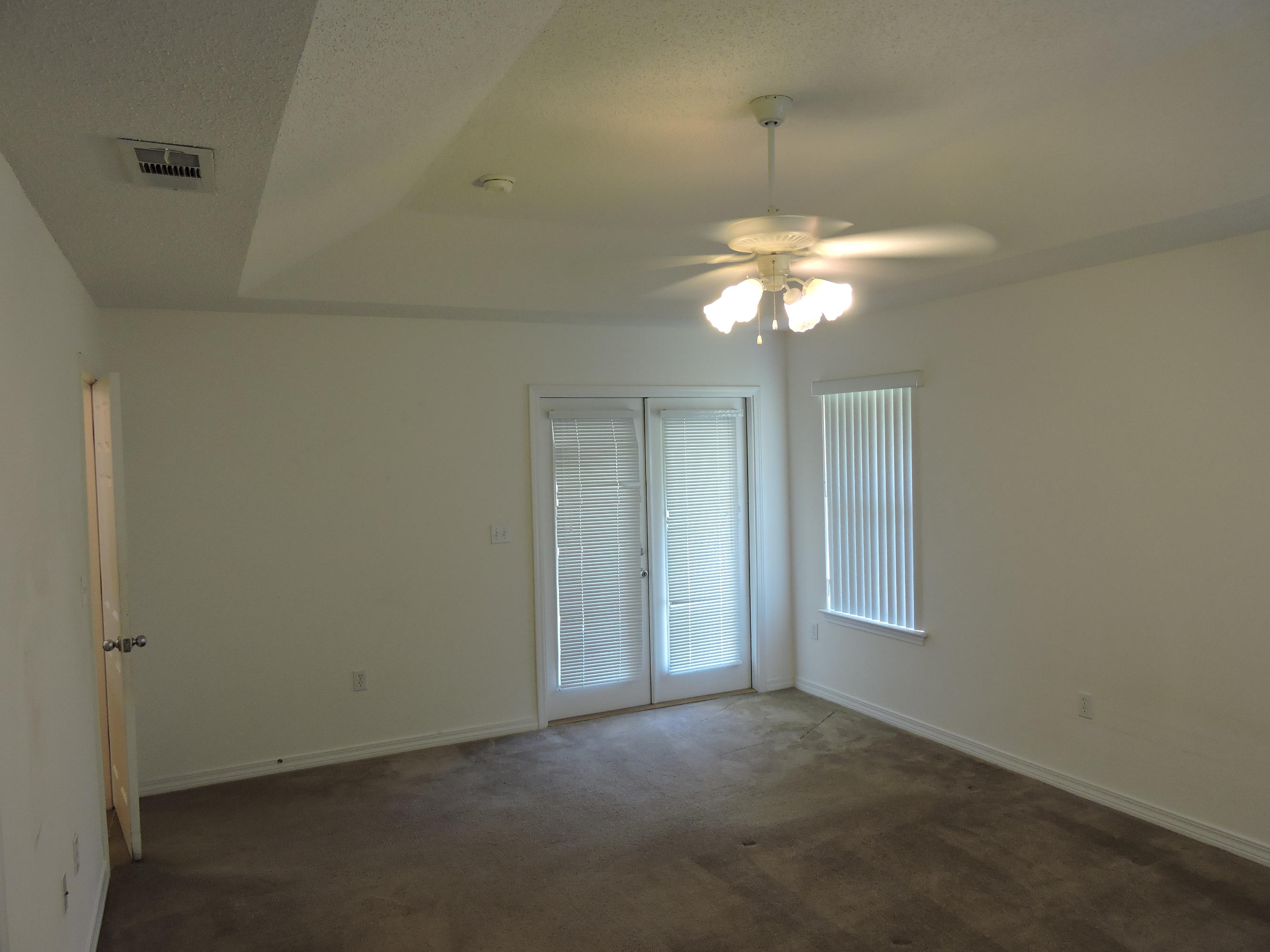 LEE FARMS PH I LOT 19 BLK A - Residential Lease