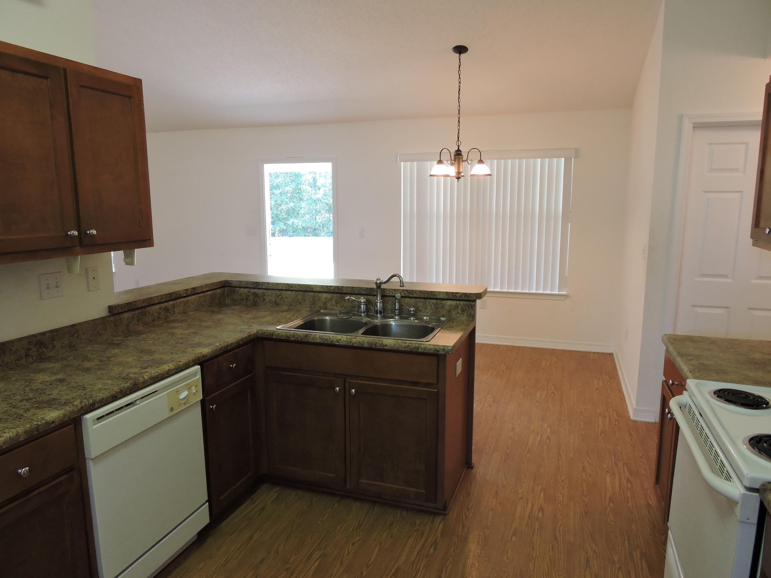 LEE FARMS PH I LOT 19 BLK A - Residential Lease