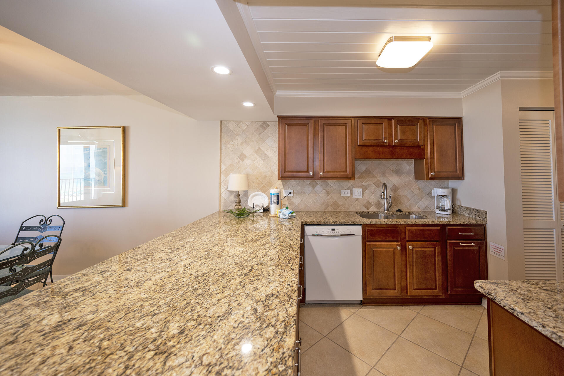 MAINSAIL CONDO PH I - Residential