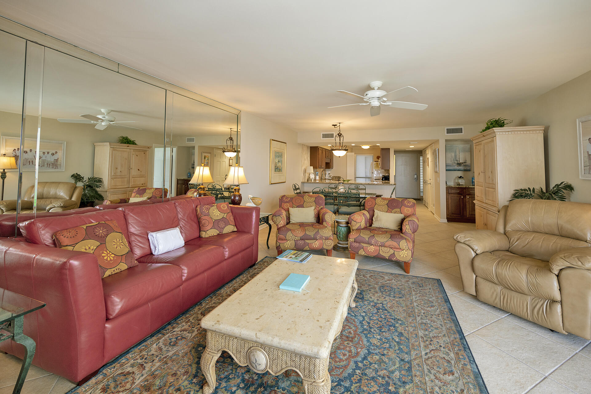 MAINSAIL CONDO PH I - Residential