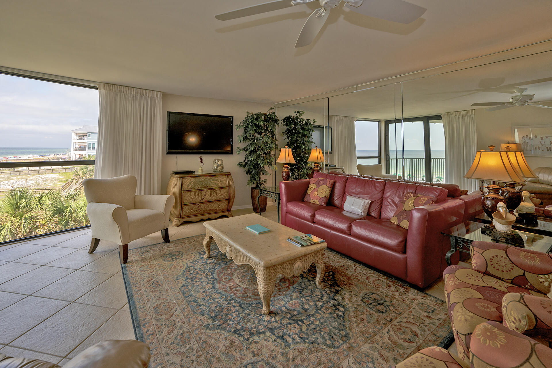 MAINSAIL CONDO PH I - Residential
