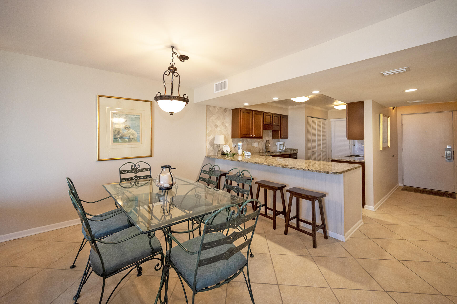 MAINSAIL CONDO PH I - Residential