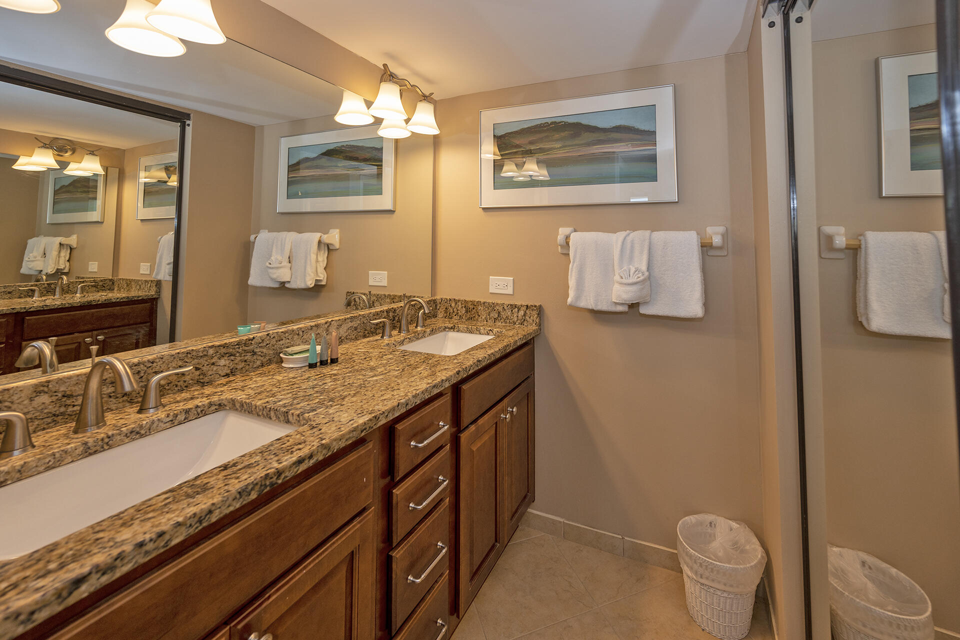 MAINSAIL CONDO PH I - Residential