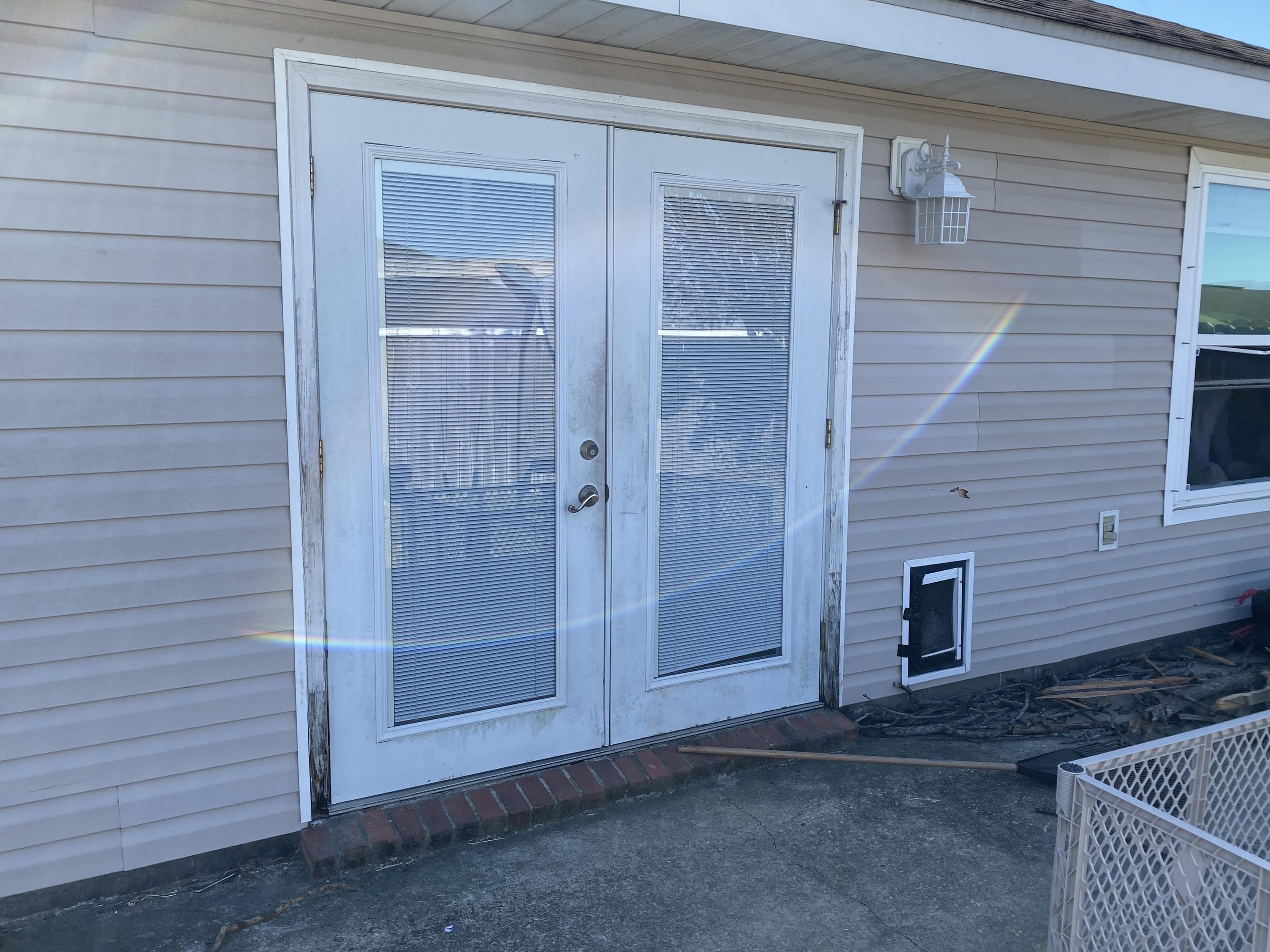 SHADOW LAKES - Residential