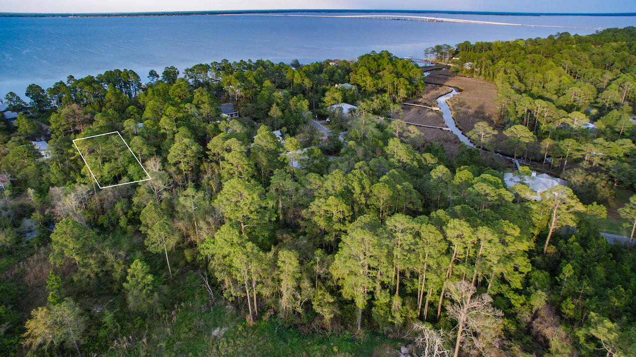 BAY PINE SHORES - Land