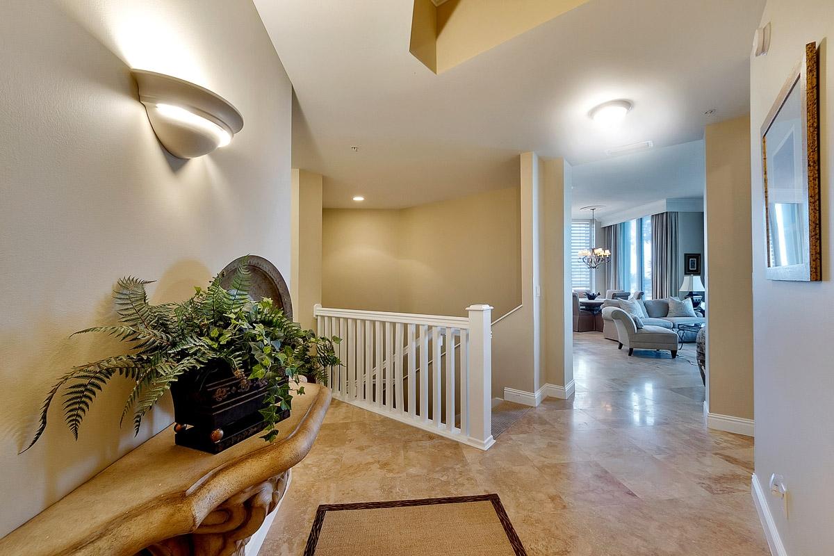 SILVER BEACH TOWERS - Residential