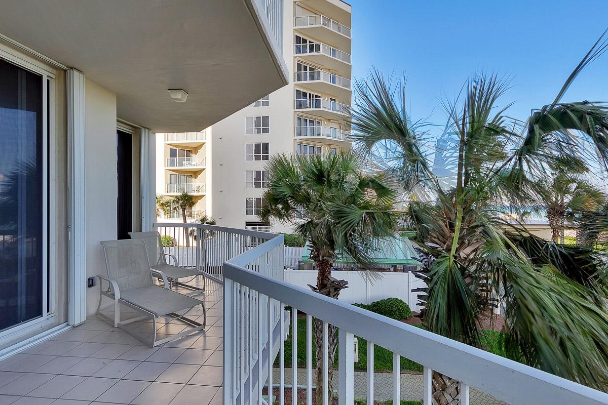 SILVER BEACH TOWERS - Residential