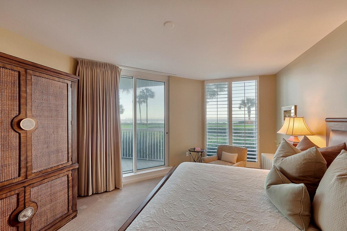 SILVER BEACH TOWERS - Residential