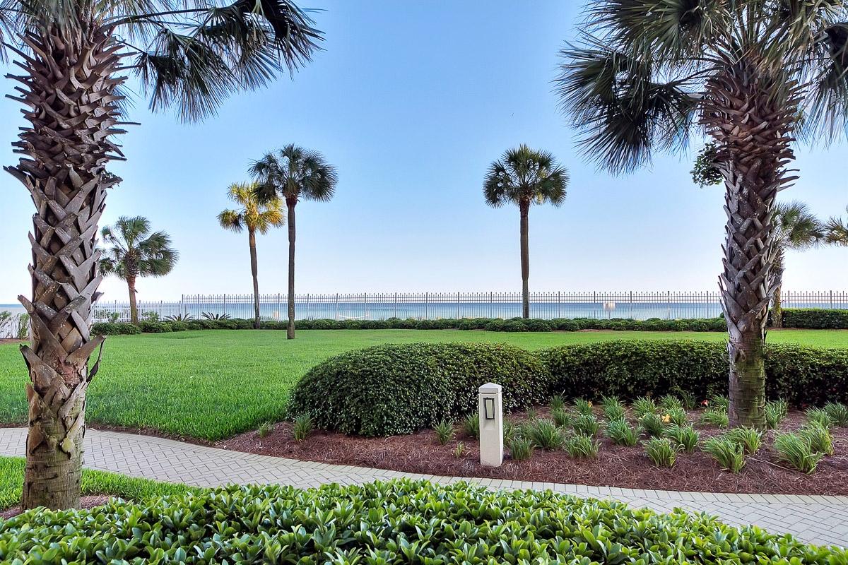 SILVER BEACH TOWERS - Residential