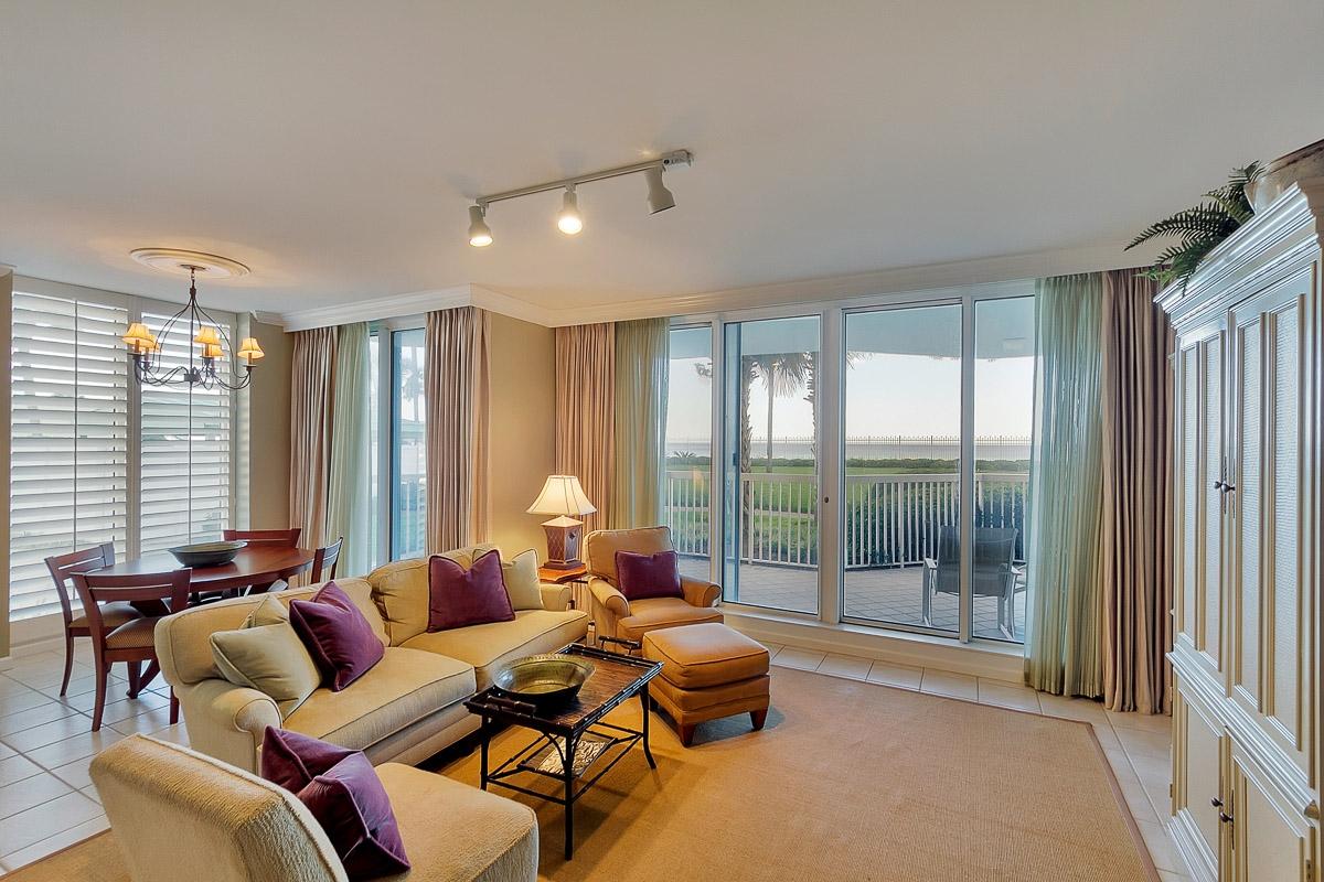 SILVER BEACH TOWERS - Residential