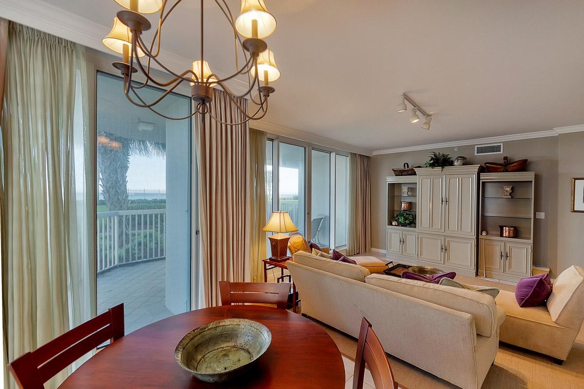 SILVER BEACH TOWERS - Residential