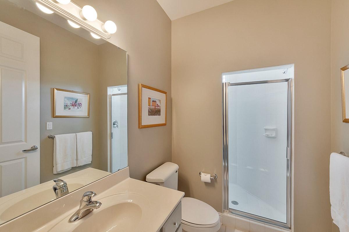 SILVER BEACH TOWERS - Residential