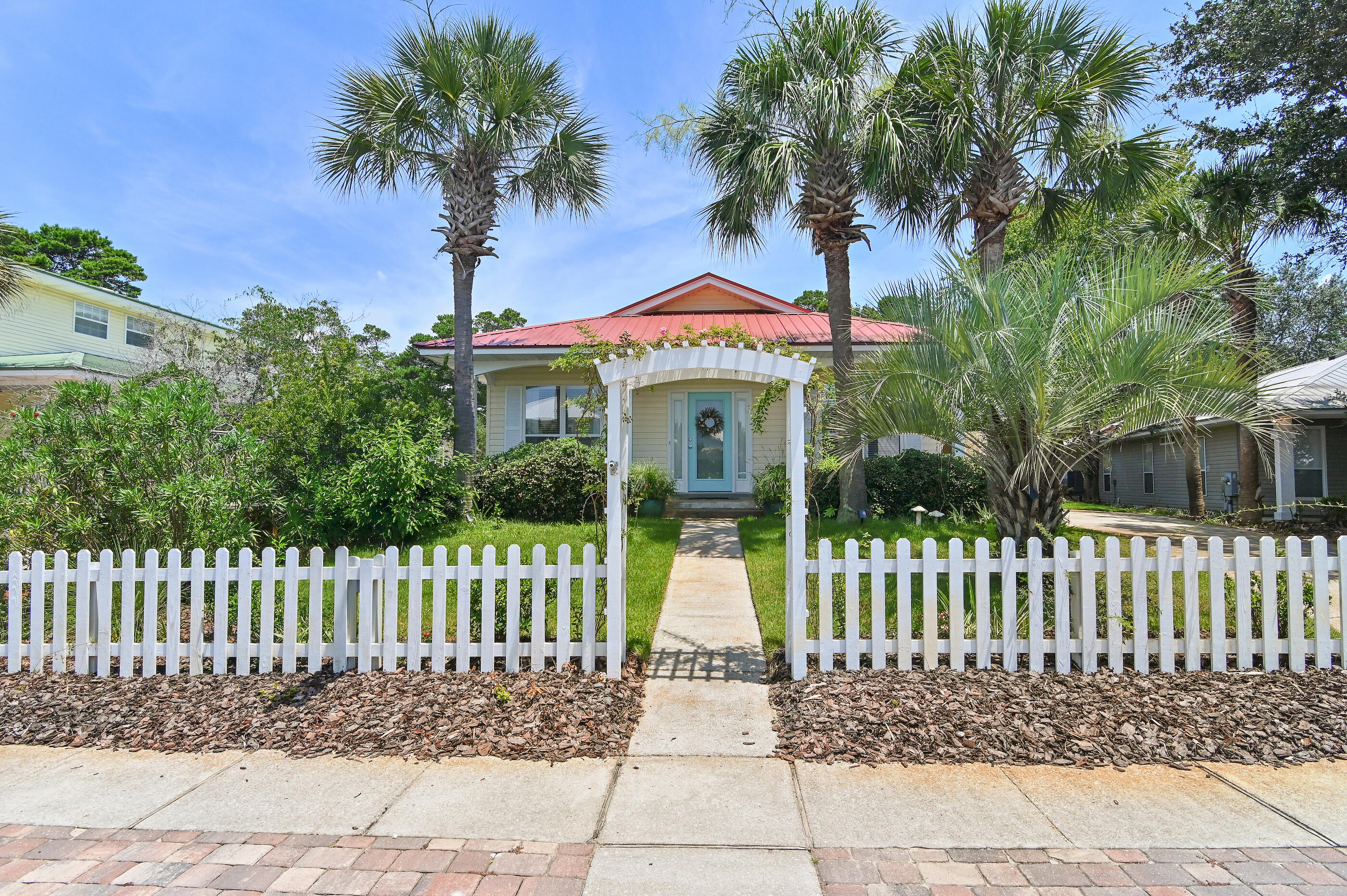 SEA DUNES - Residential
