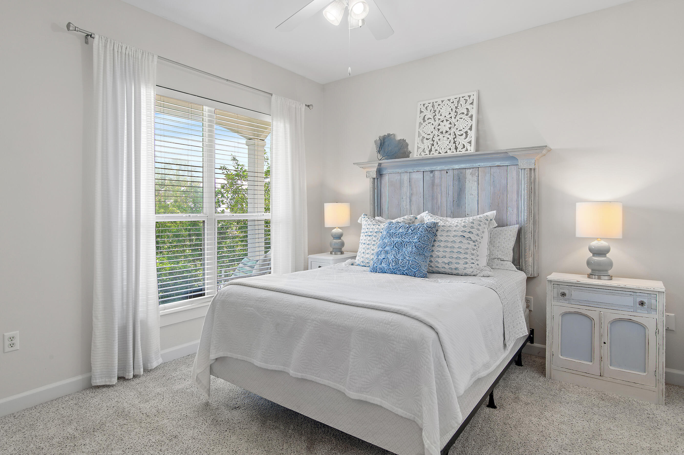 SEA DUNES - Residential
