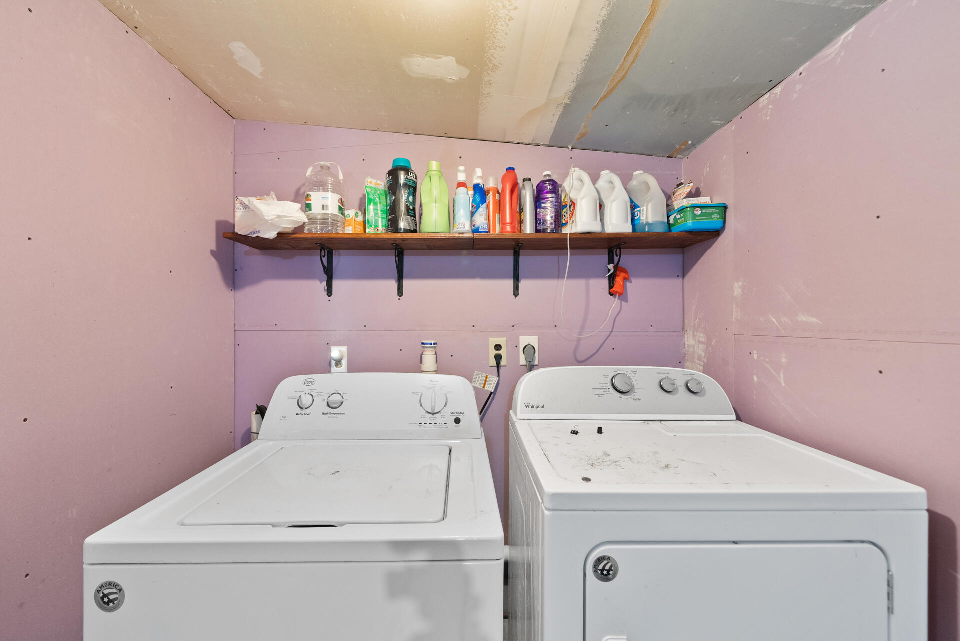 WOODLAWN UNIT 1 - Residential