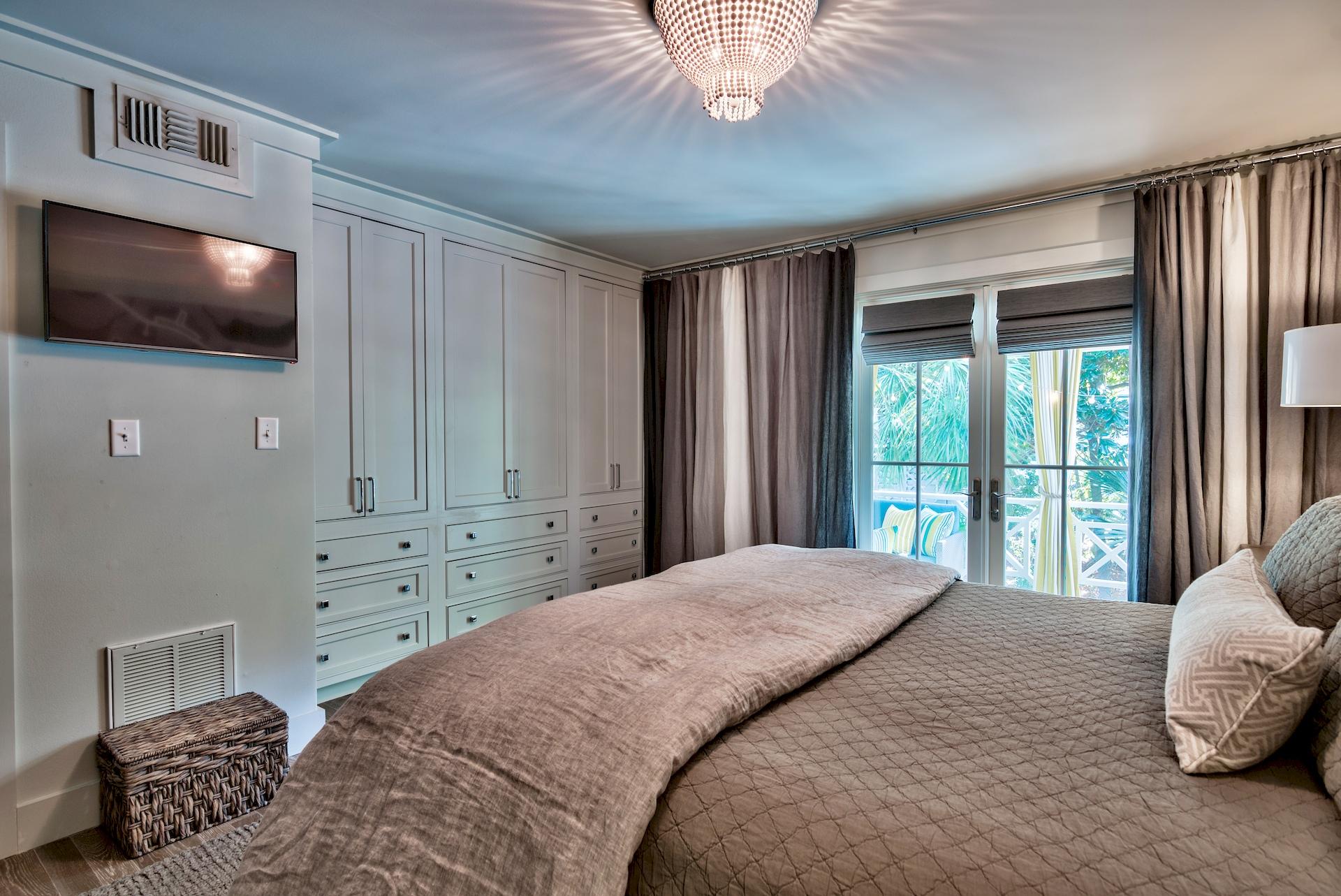 SEAGROVE 5TH ADDN - Residential