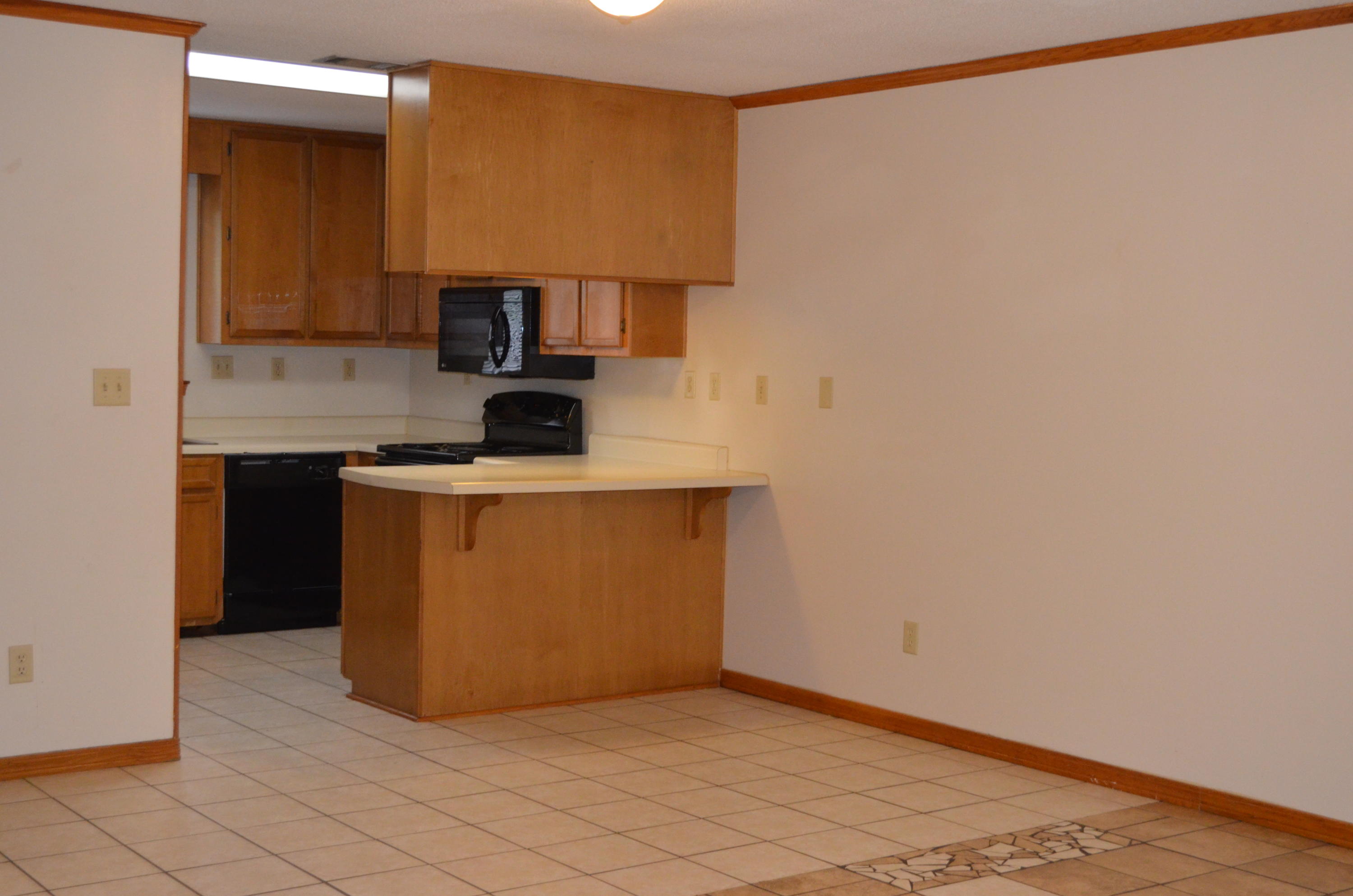 PLANTATION MANOR - Residential