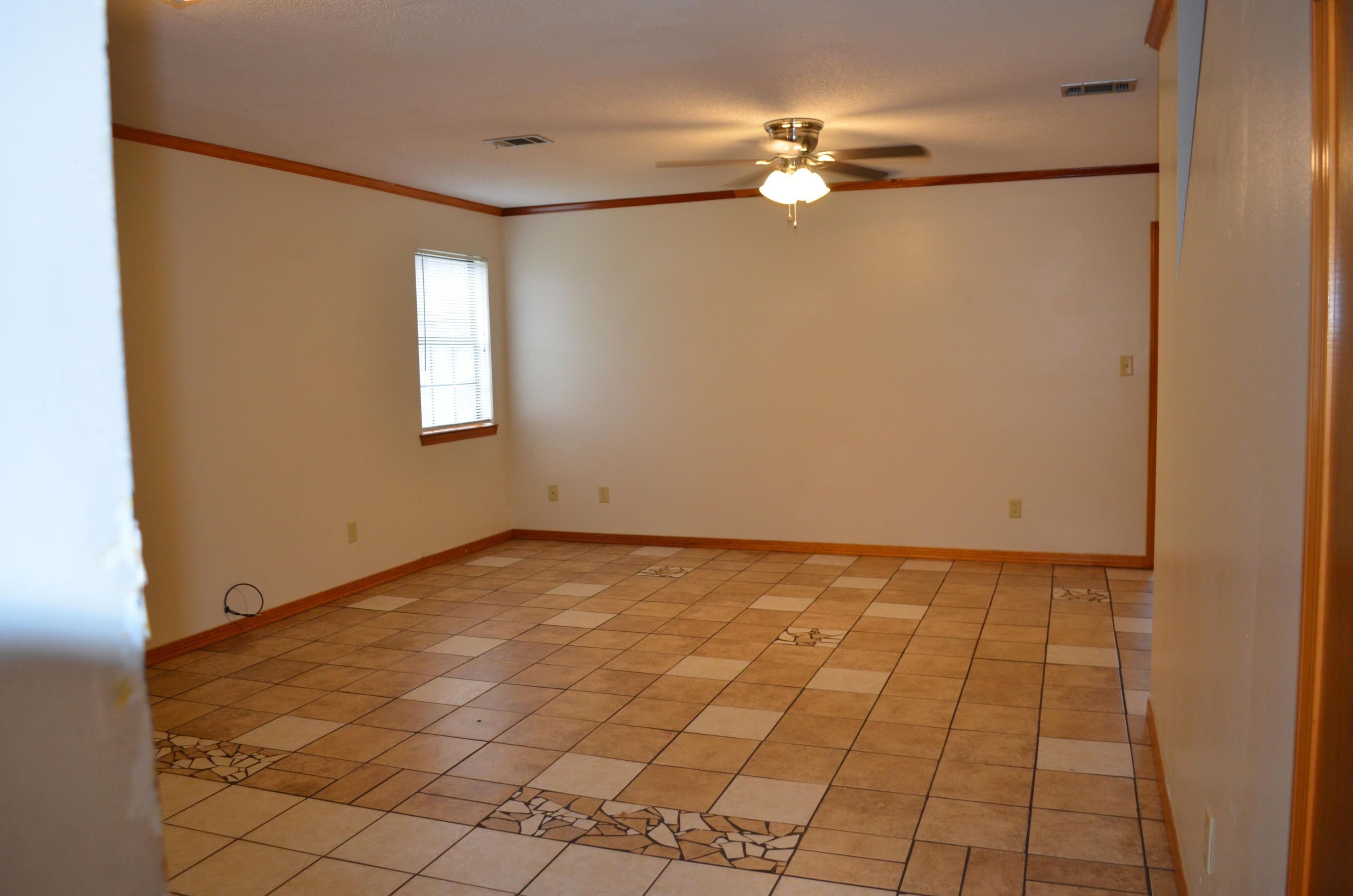 PLANTATION MANOR - Residential