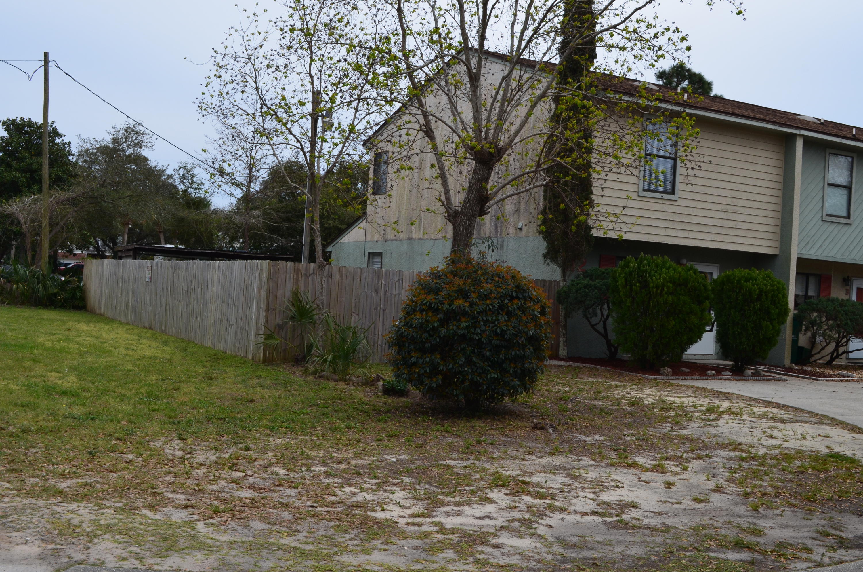 PLANTATION MANOR - Residential