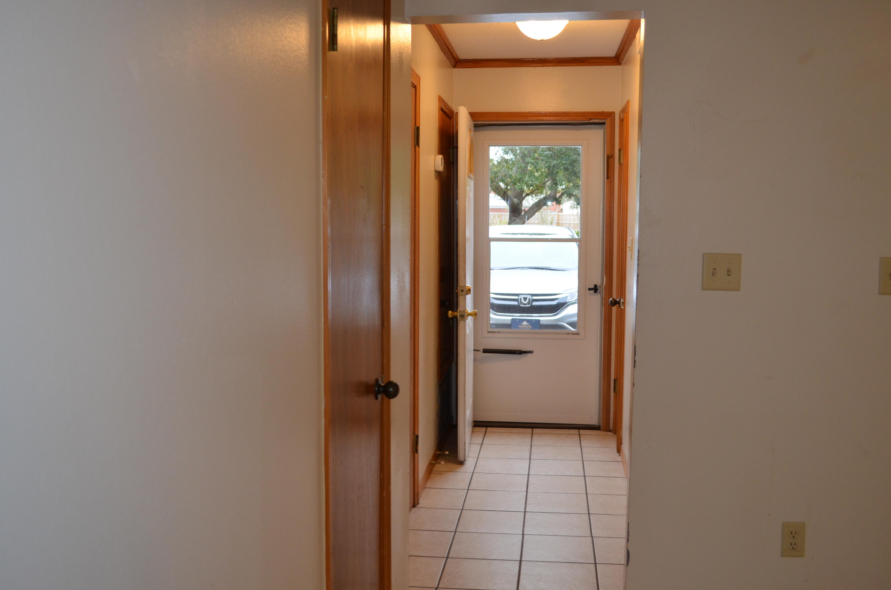 PLANTATION MANOR - Residential