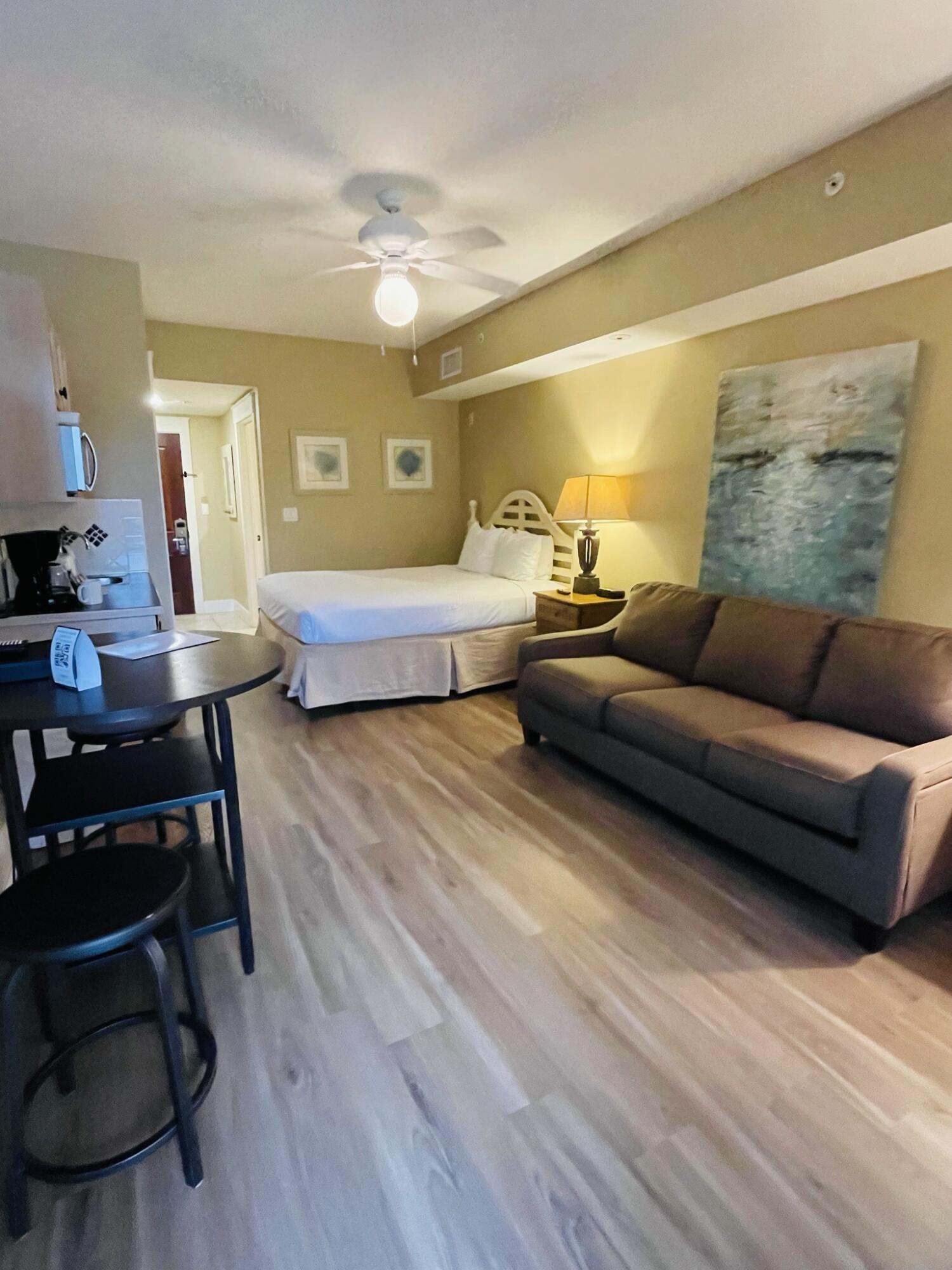 PILOT HOUSE - Residential