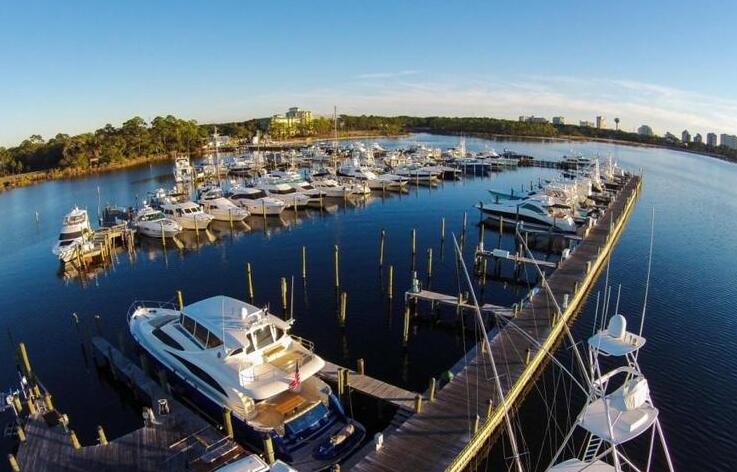 PILOT HOUSE - Residential