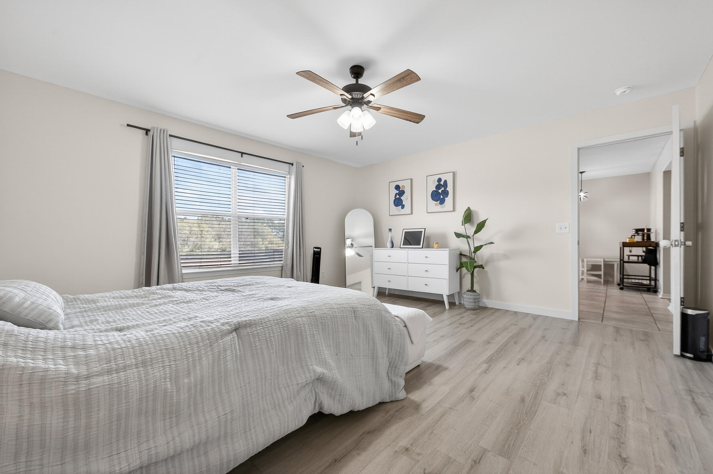 COUNTRYVIEW ESTATES 10TH ADDN - Residential