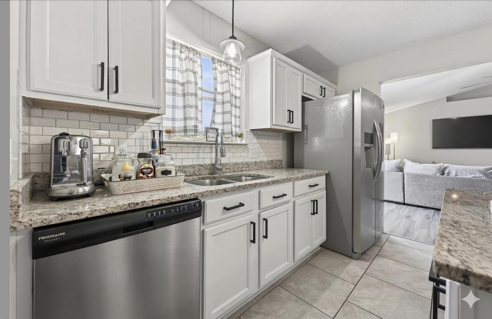 COUNTRYVIEW ESTATES 10TH ADDN - Residential