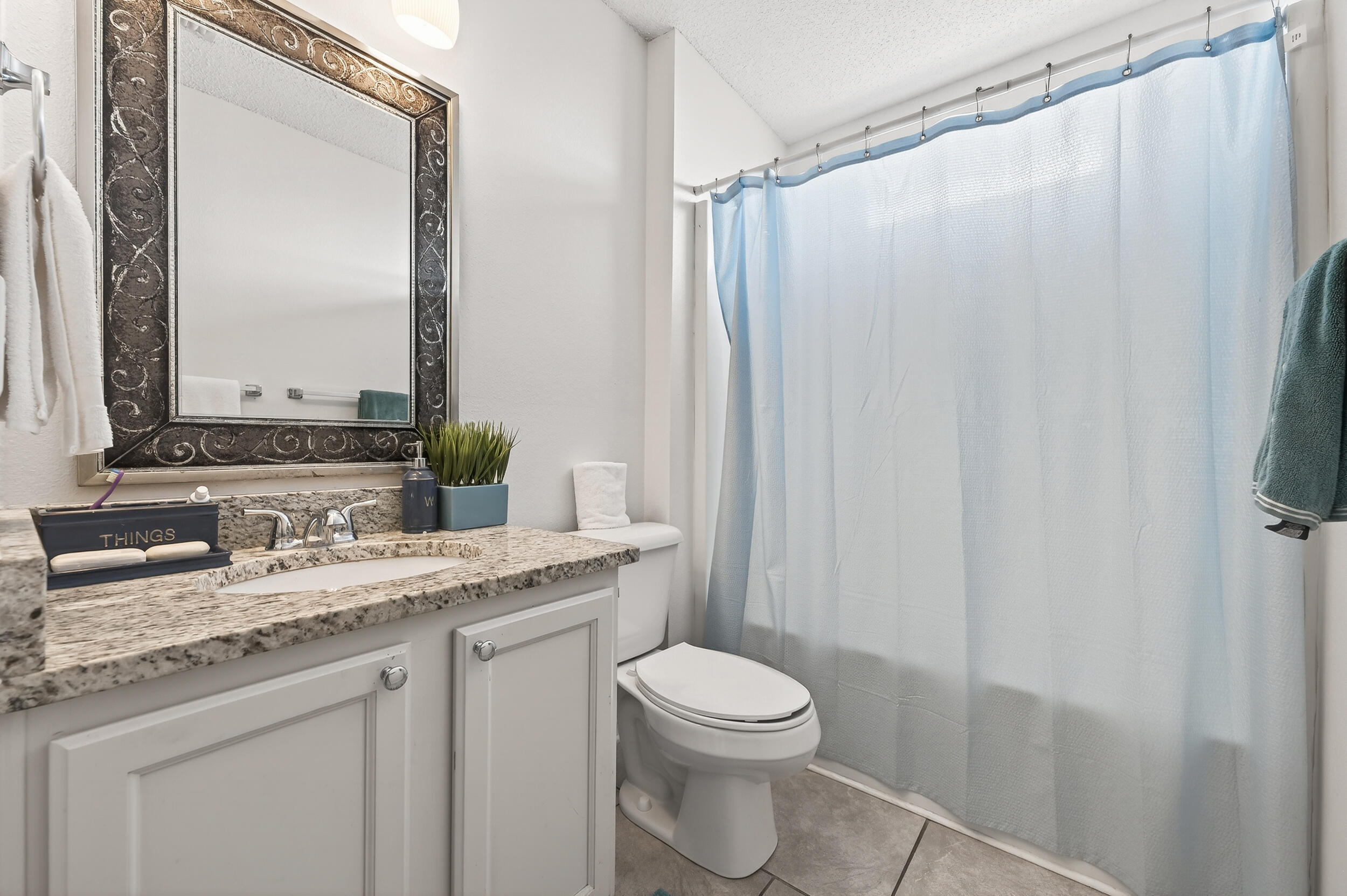 COUNTRYVIEW ESTATES 10TH ADDN - Residential