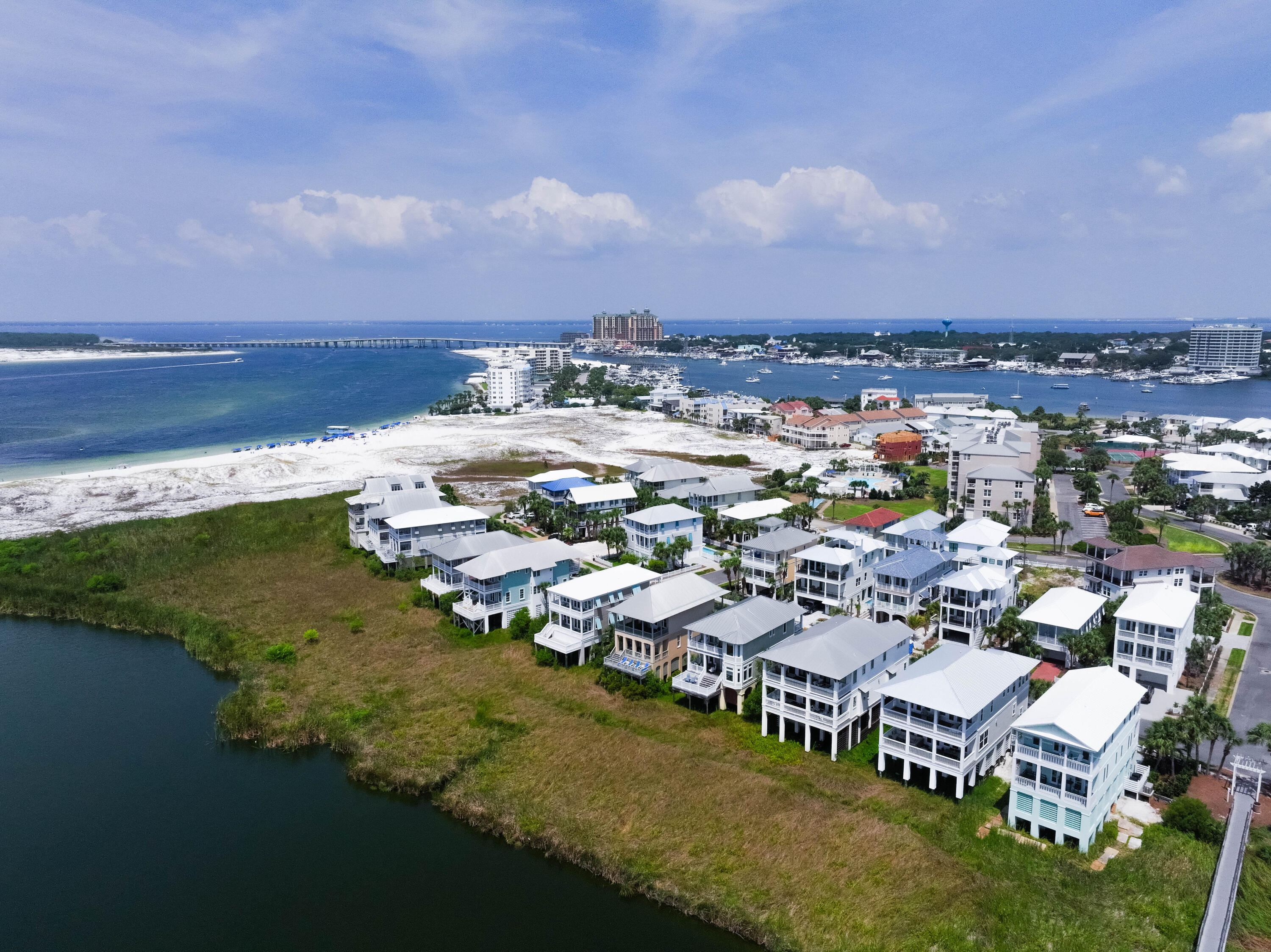 DESTIN POINTE - Residential