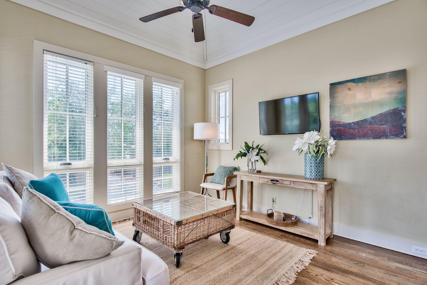 Costa Carina - Residential