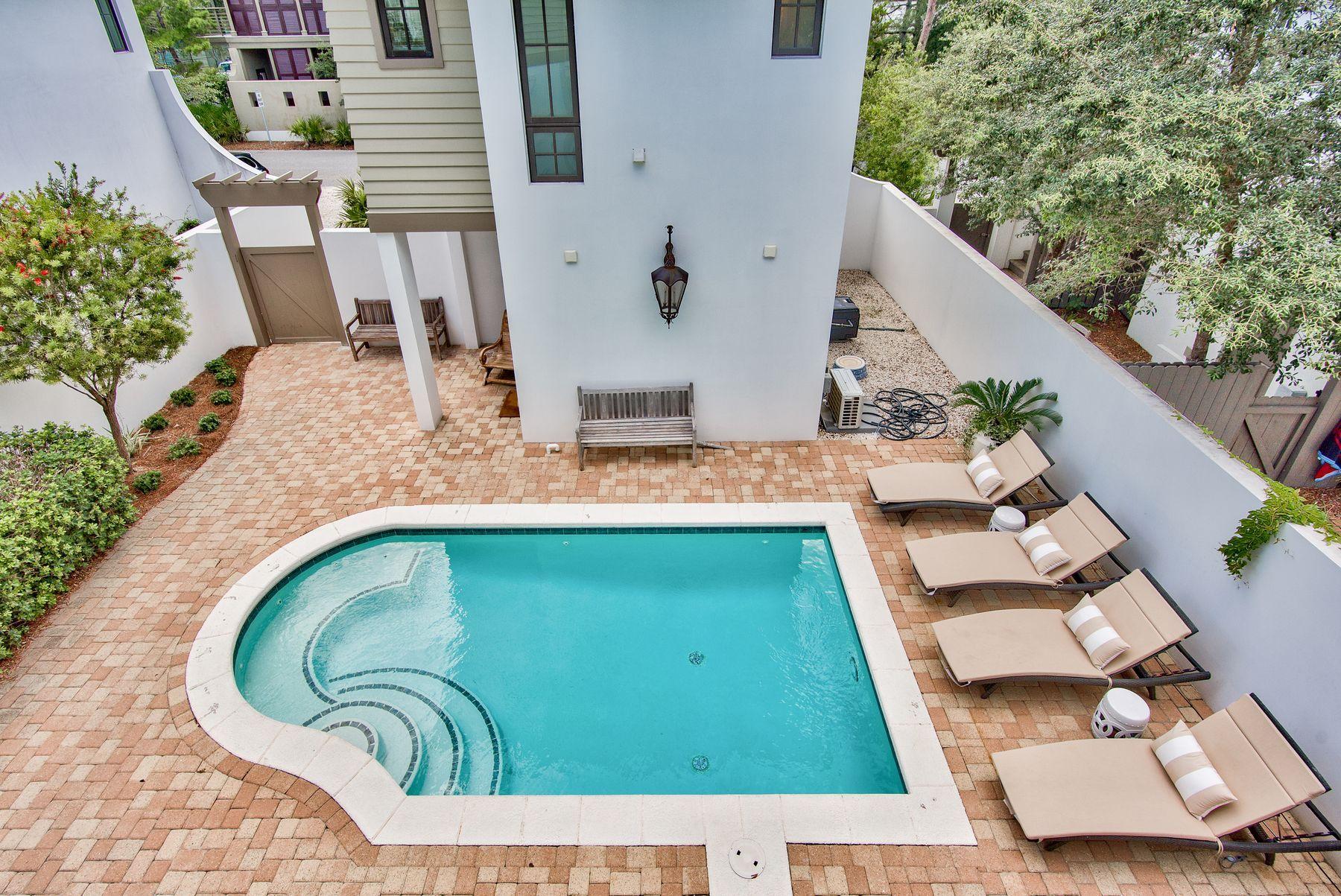 Costa Carina - Residential