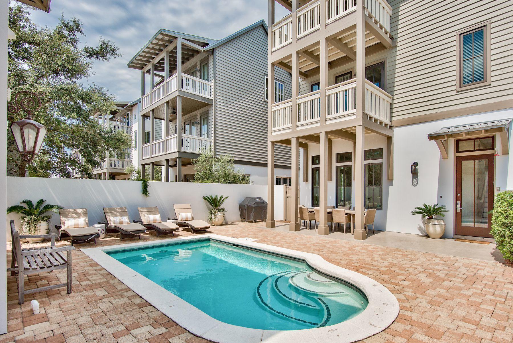 Costa Carina - Residential